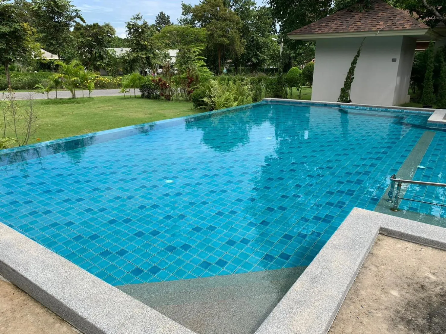 Swimming pool in Baan Ping Kan Longstay