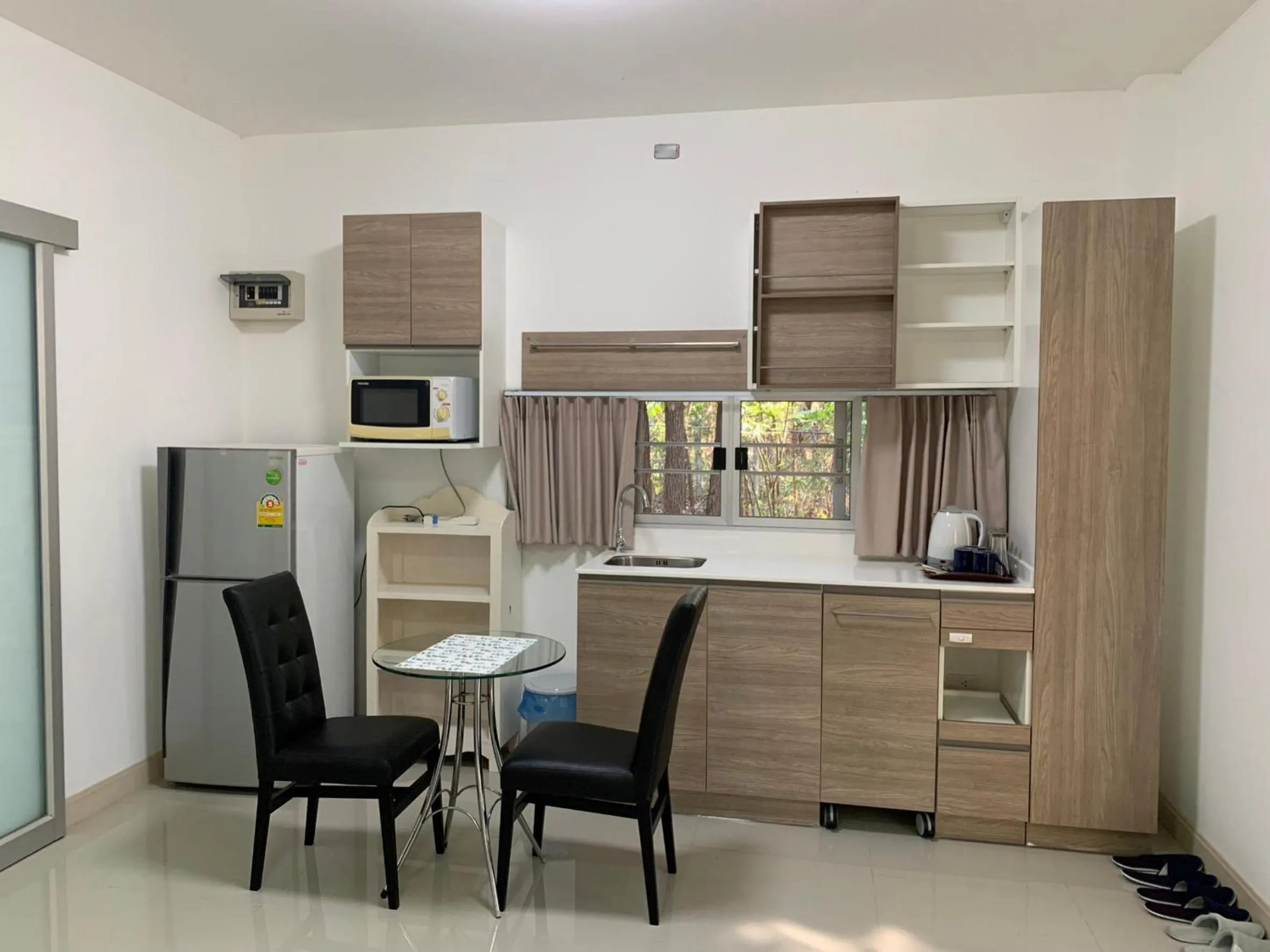 Dining area in Baan Ping Kan Longstay