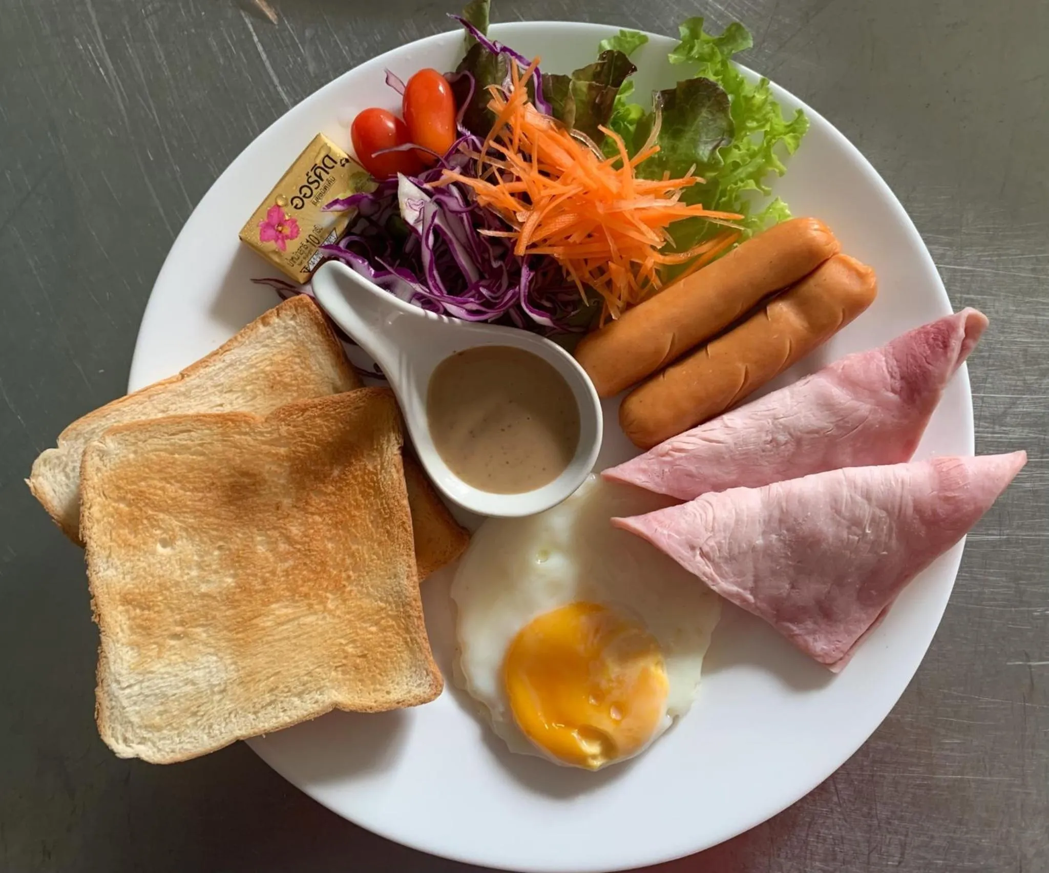 Food in Baan Ping Kan Longstay