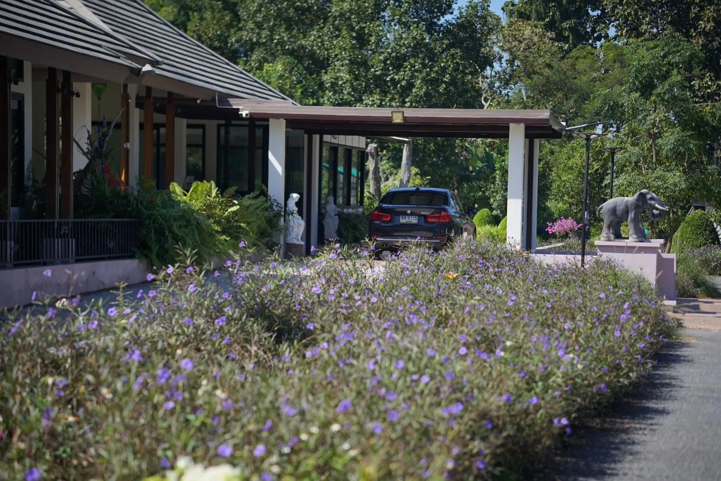 Property building in Baan Ping Kan Longstay