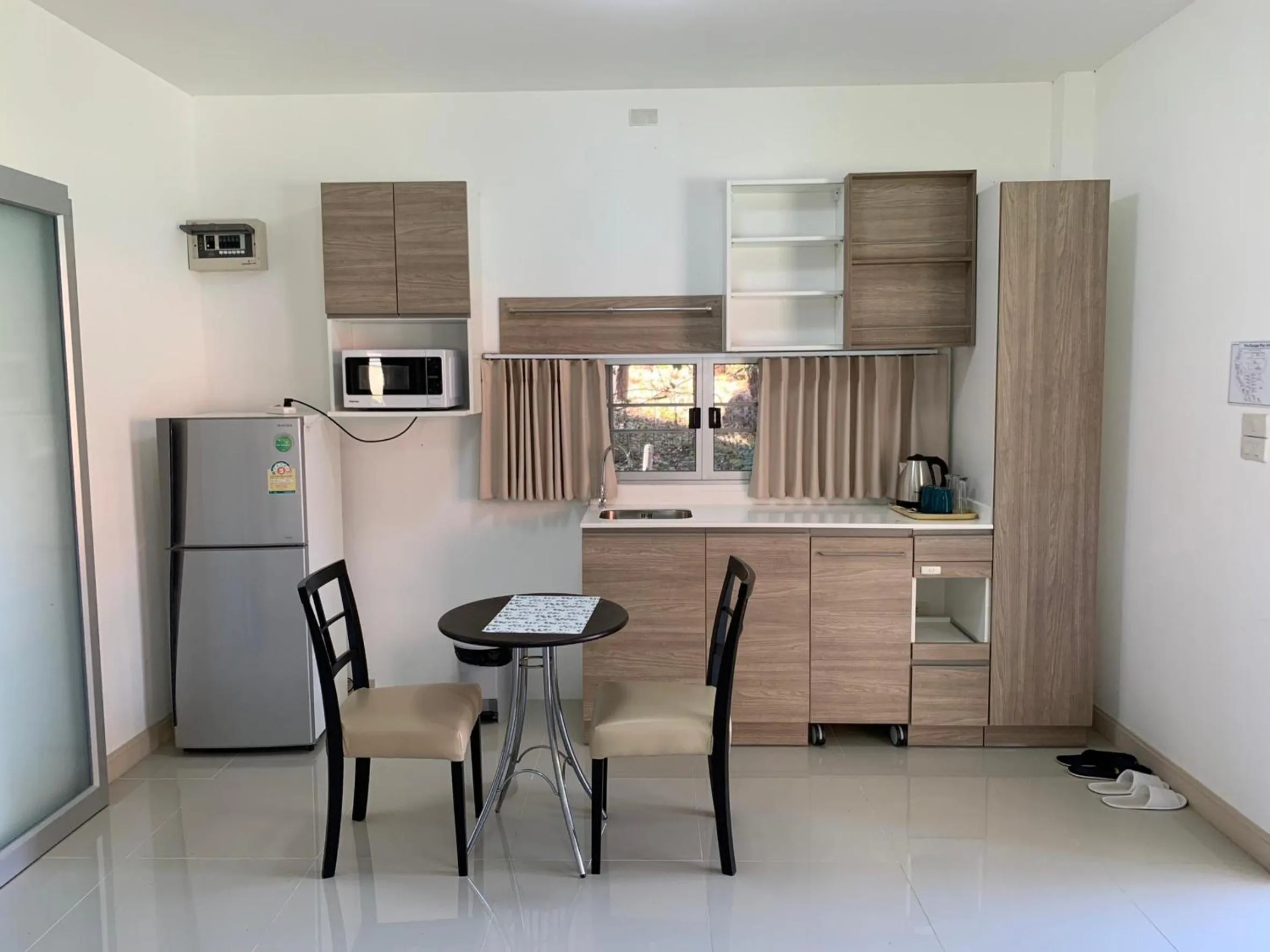 Dining area in Baan Ping Kan Longstay