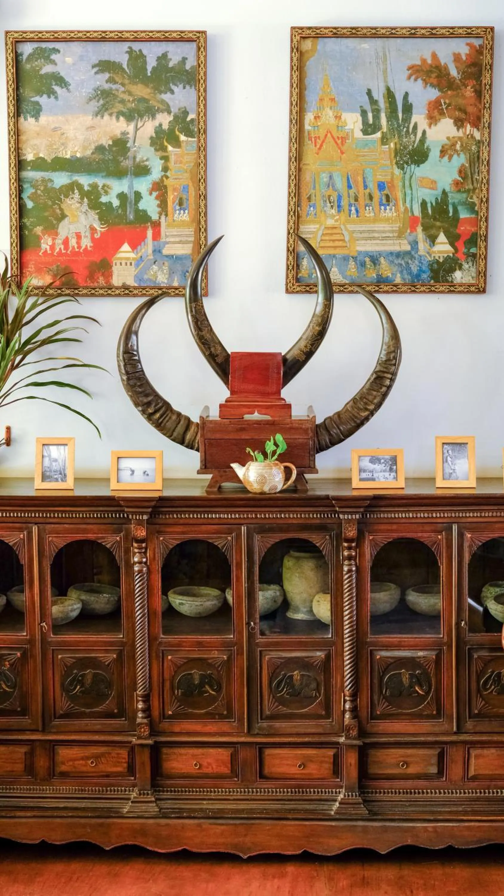 Lounge or bar in Mane History Lovers