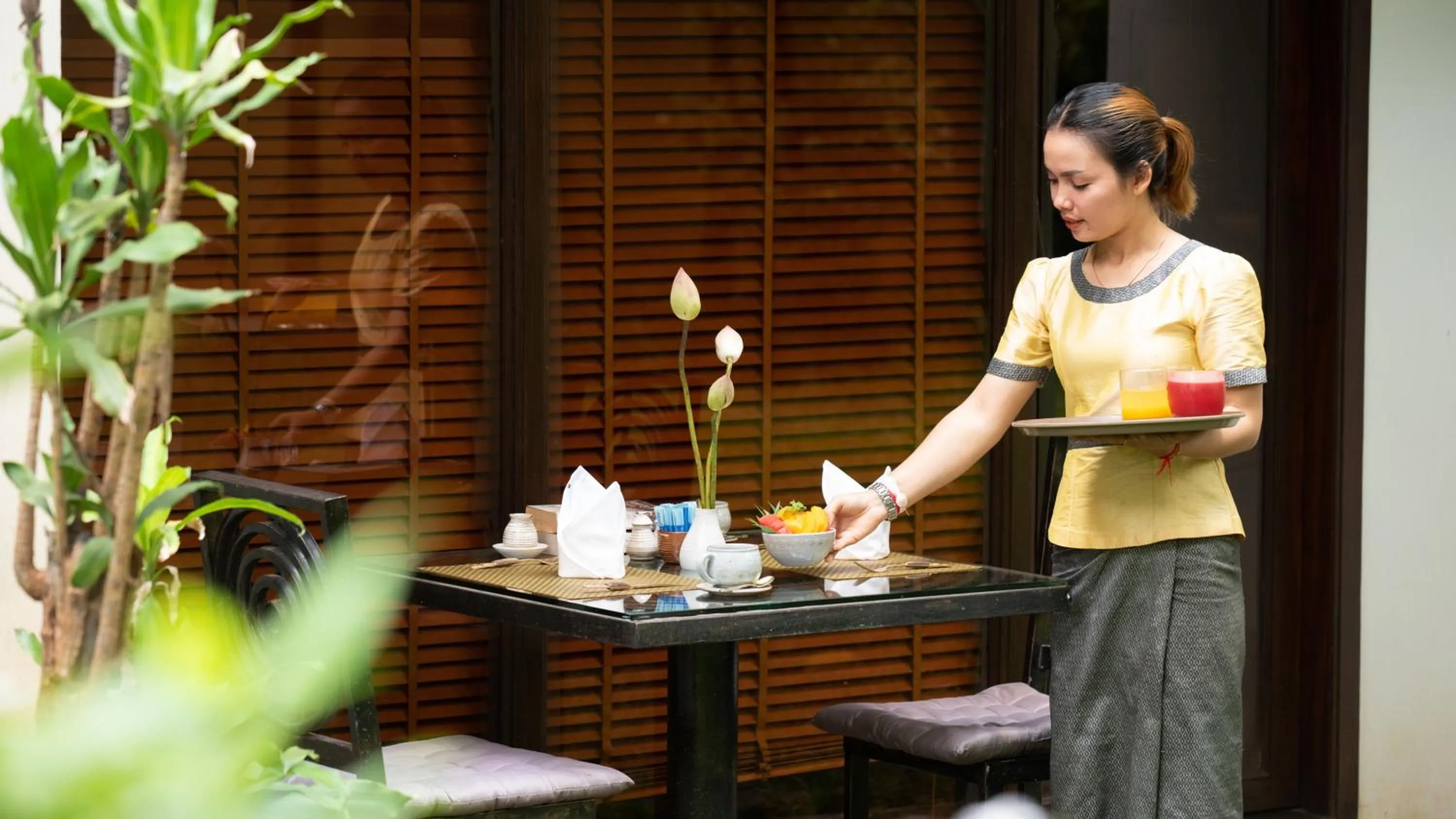 Staff in Mane History Lovers