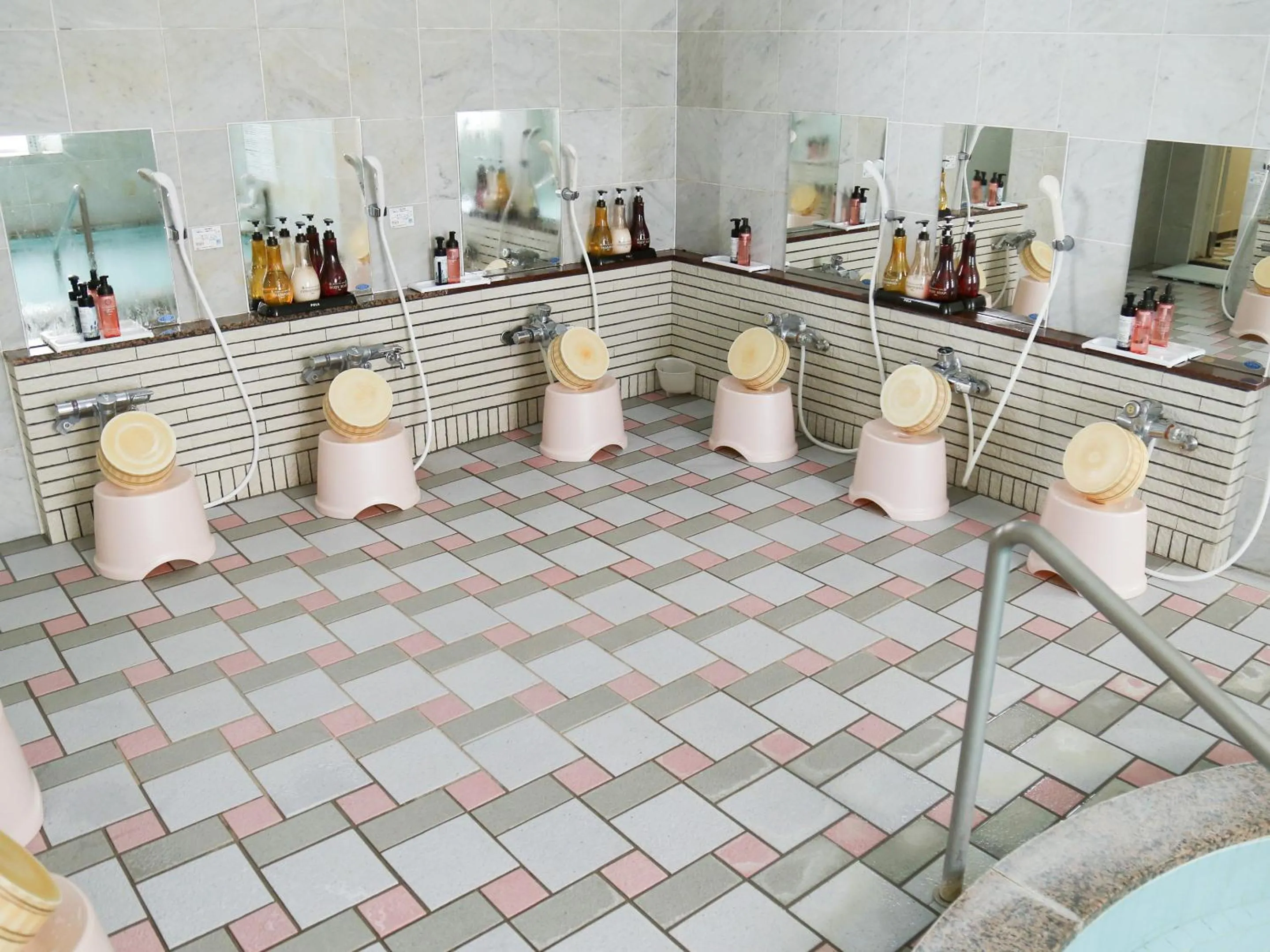 Public Bath in CHALET BURLAP FURANUI