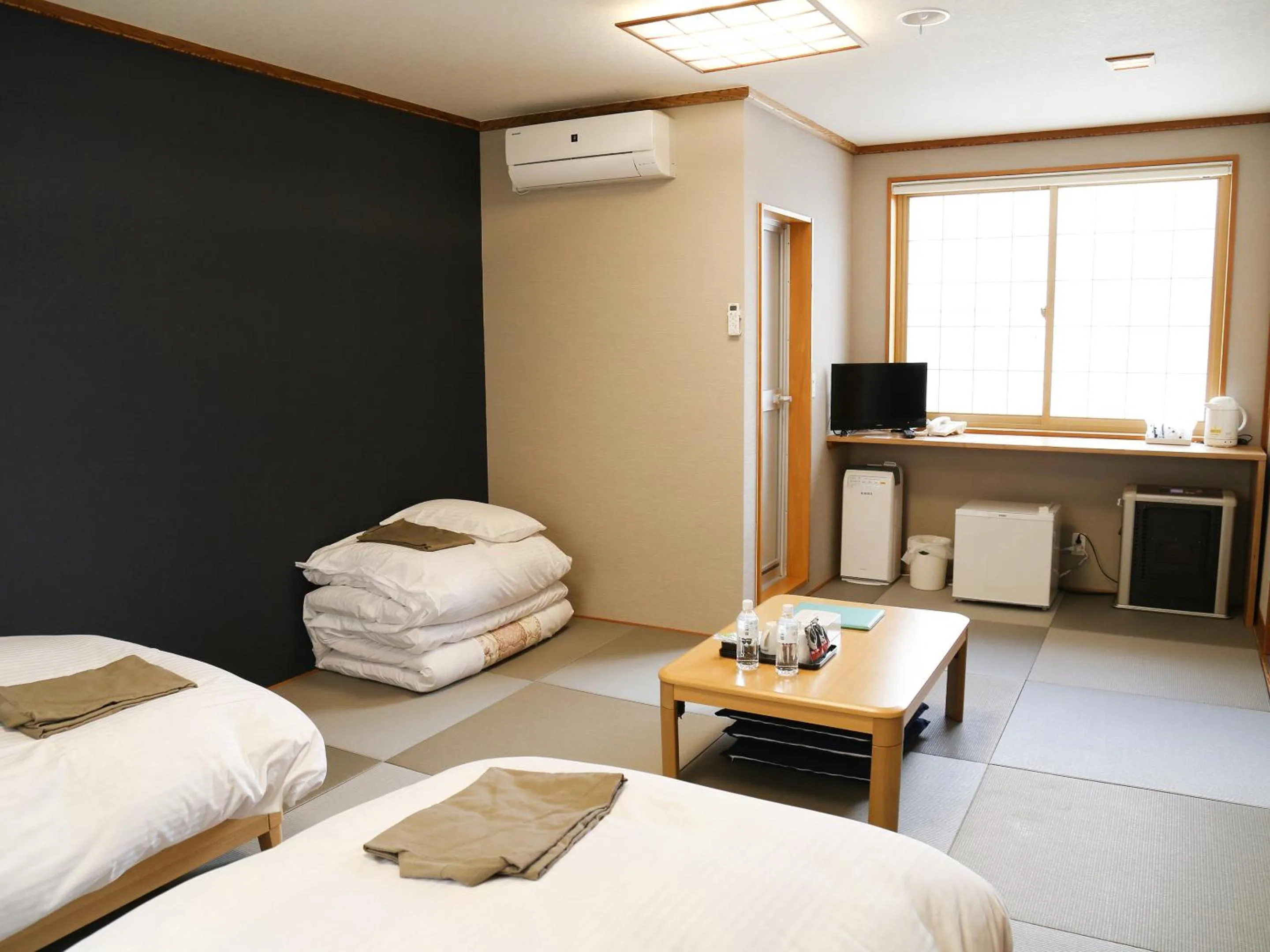 Photo of the whole room, Bed in CHALET BURLAP FURANUI