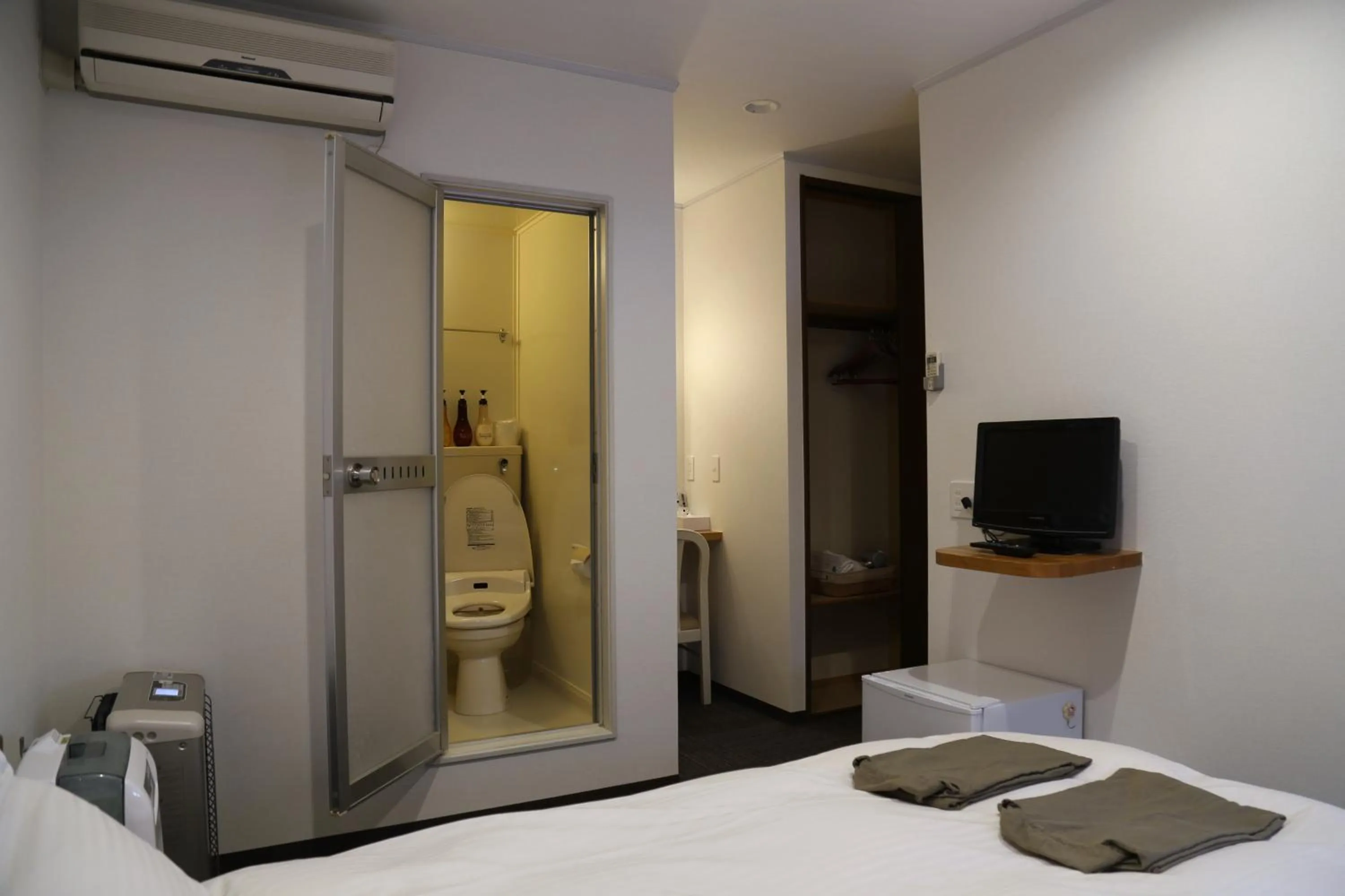 Photo of the whole room in CHALET BURLAP FURANUI