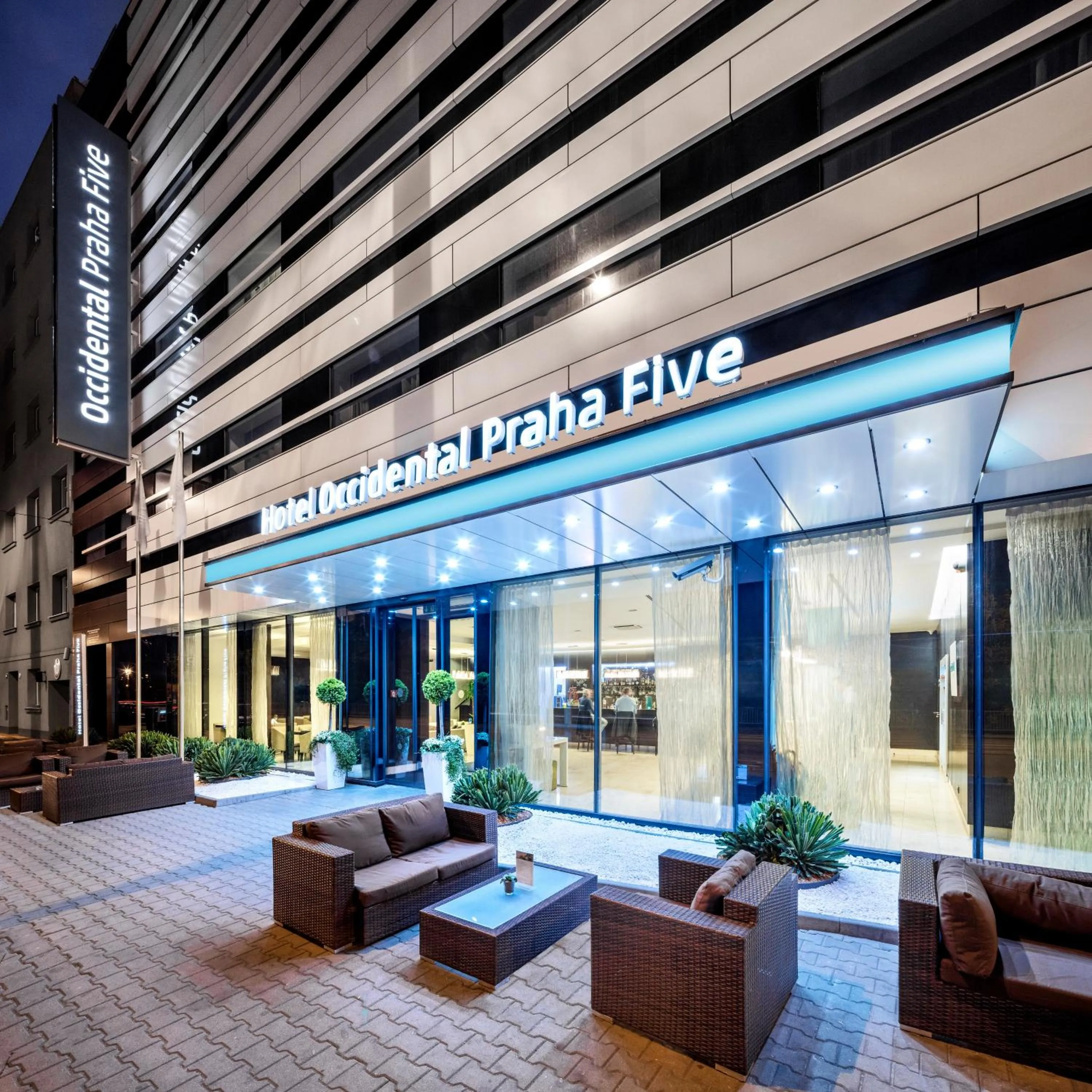 Facade/entrance in Occidental Praha Five