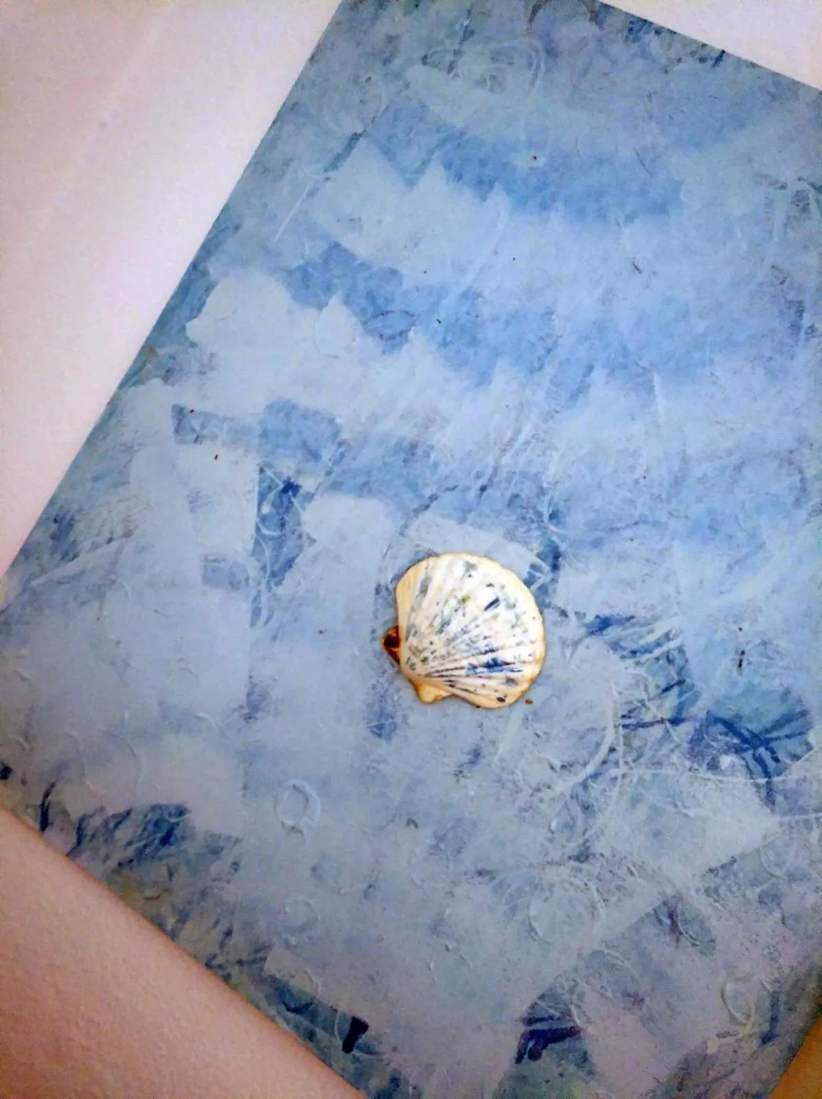 Decorative detail in Zhimbad B&B by the sea