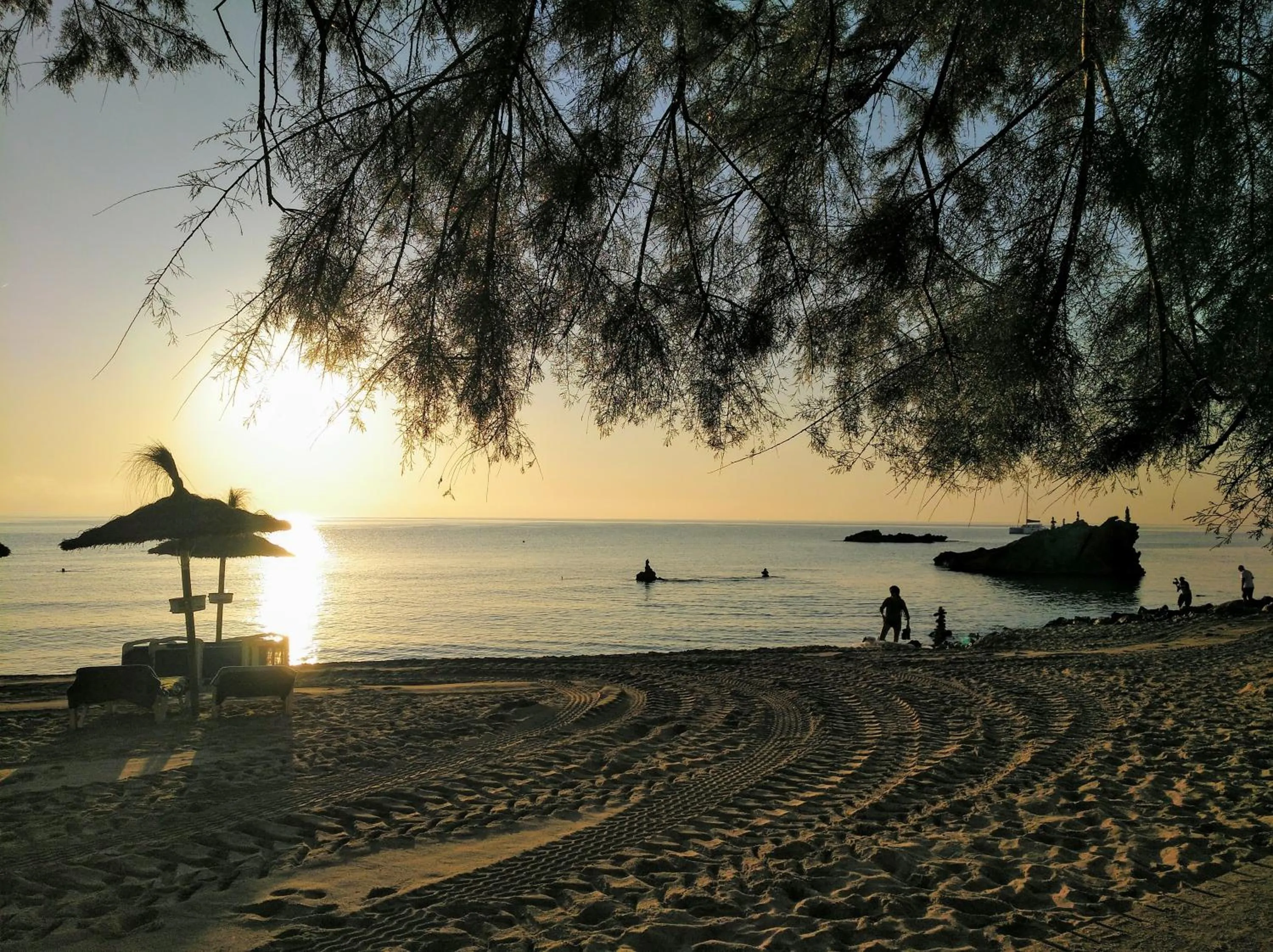 Beach in Zhimbad B&B by the sea