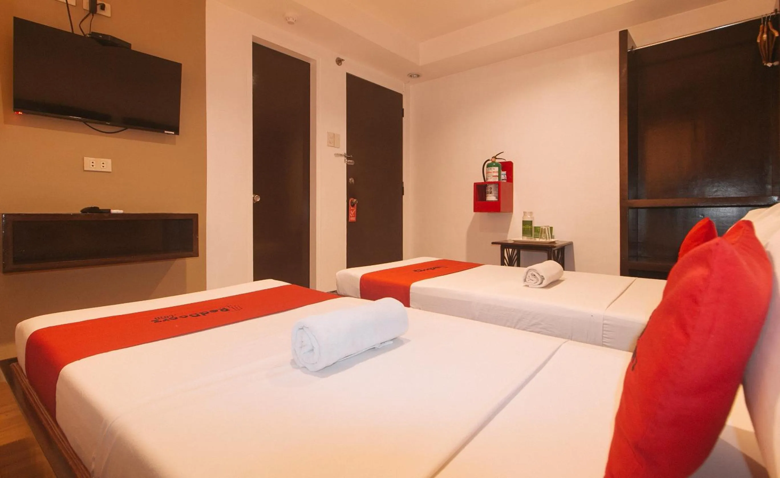 Bed in RedDoorz @ Junquera Extension Cebu