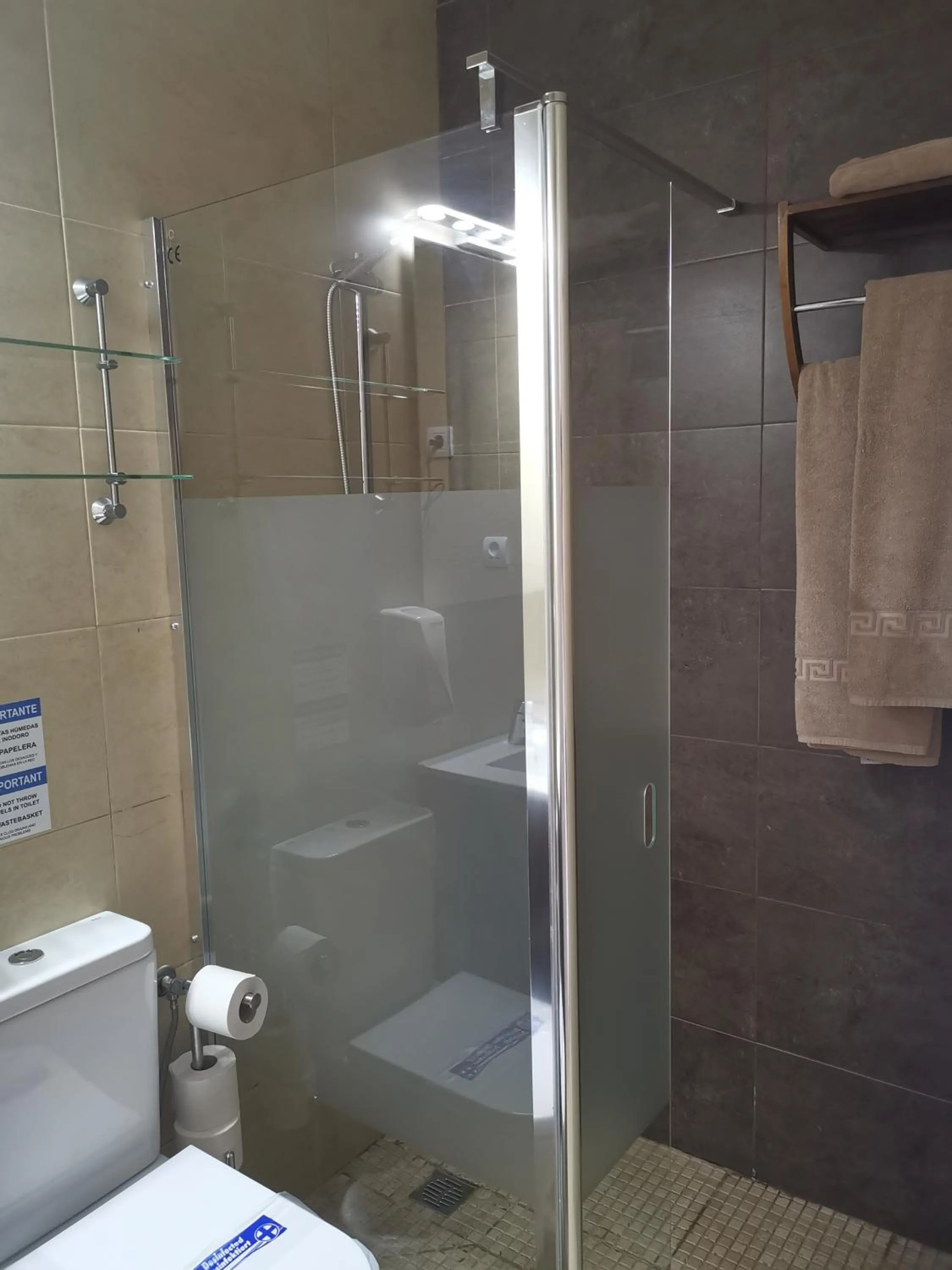 Bathroom in Rainbow Golf Bungalows, Gay Men-only Resort