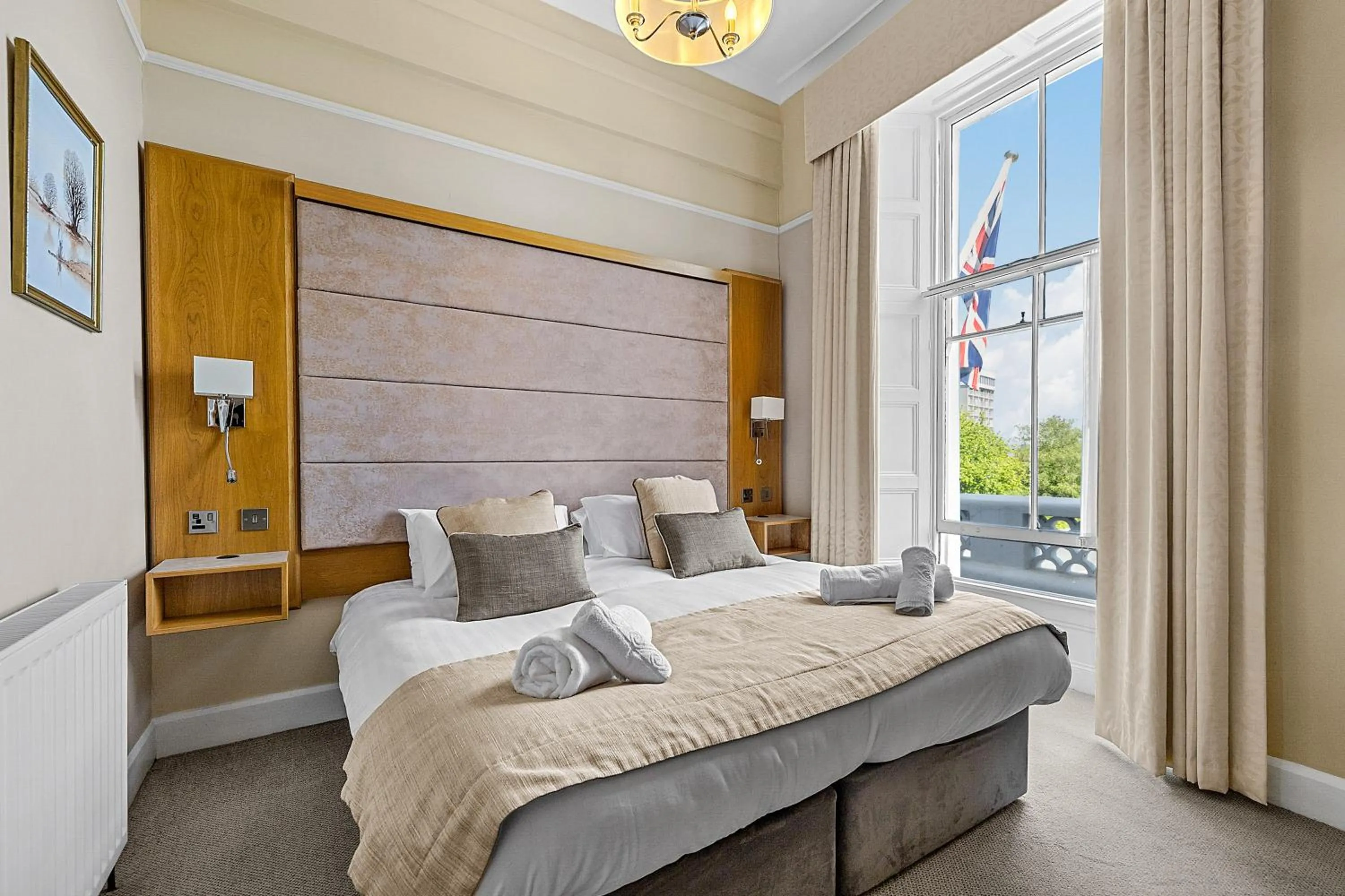 Bed in Invicta Hotel Plymouth