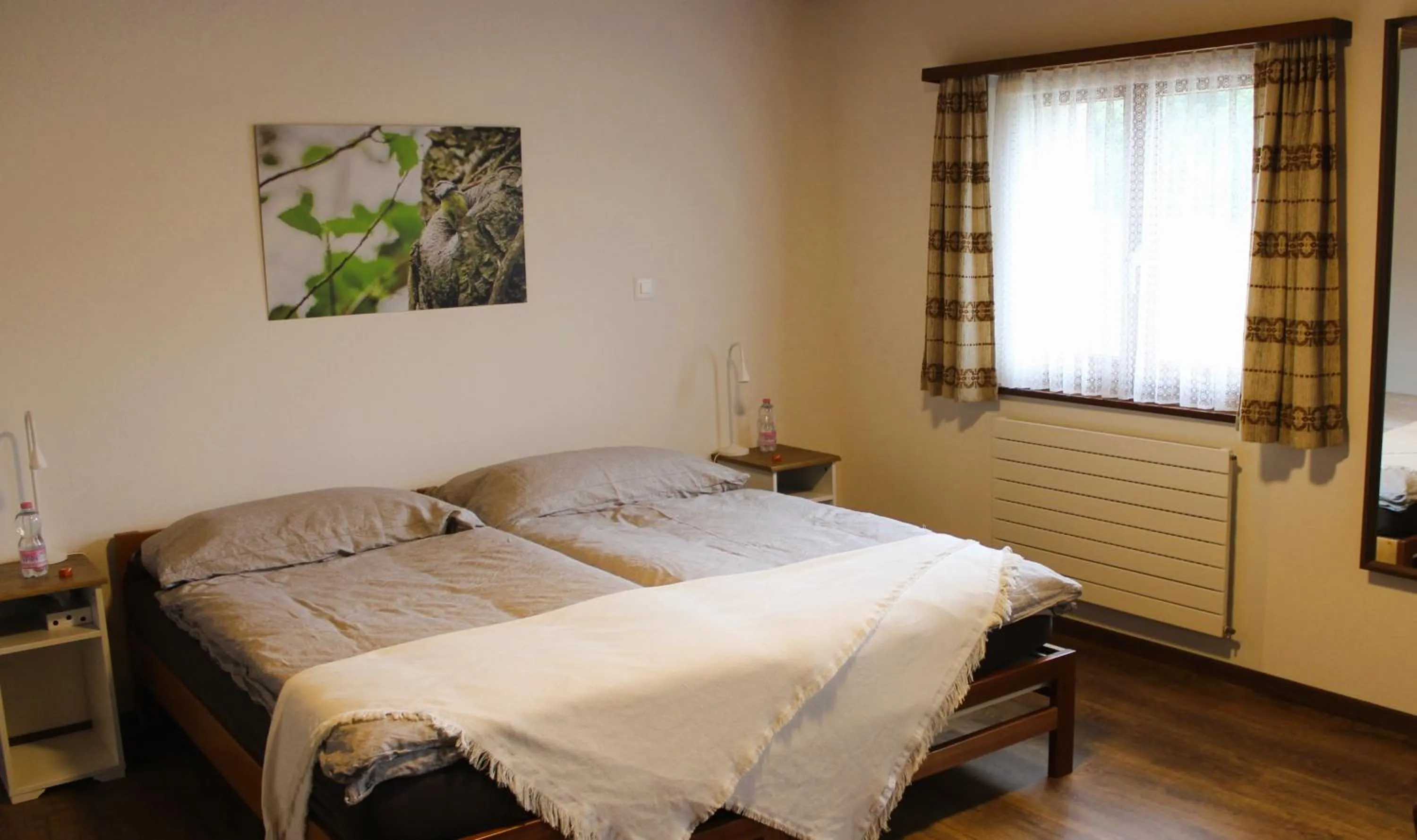 Bedroom, Bed in Bonne Auberge Les Bugnenets