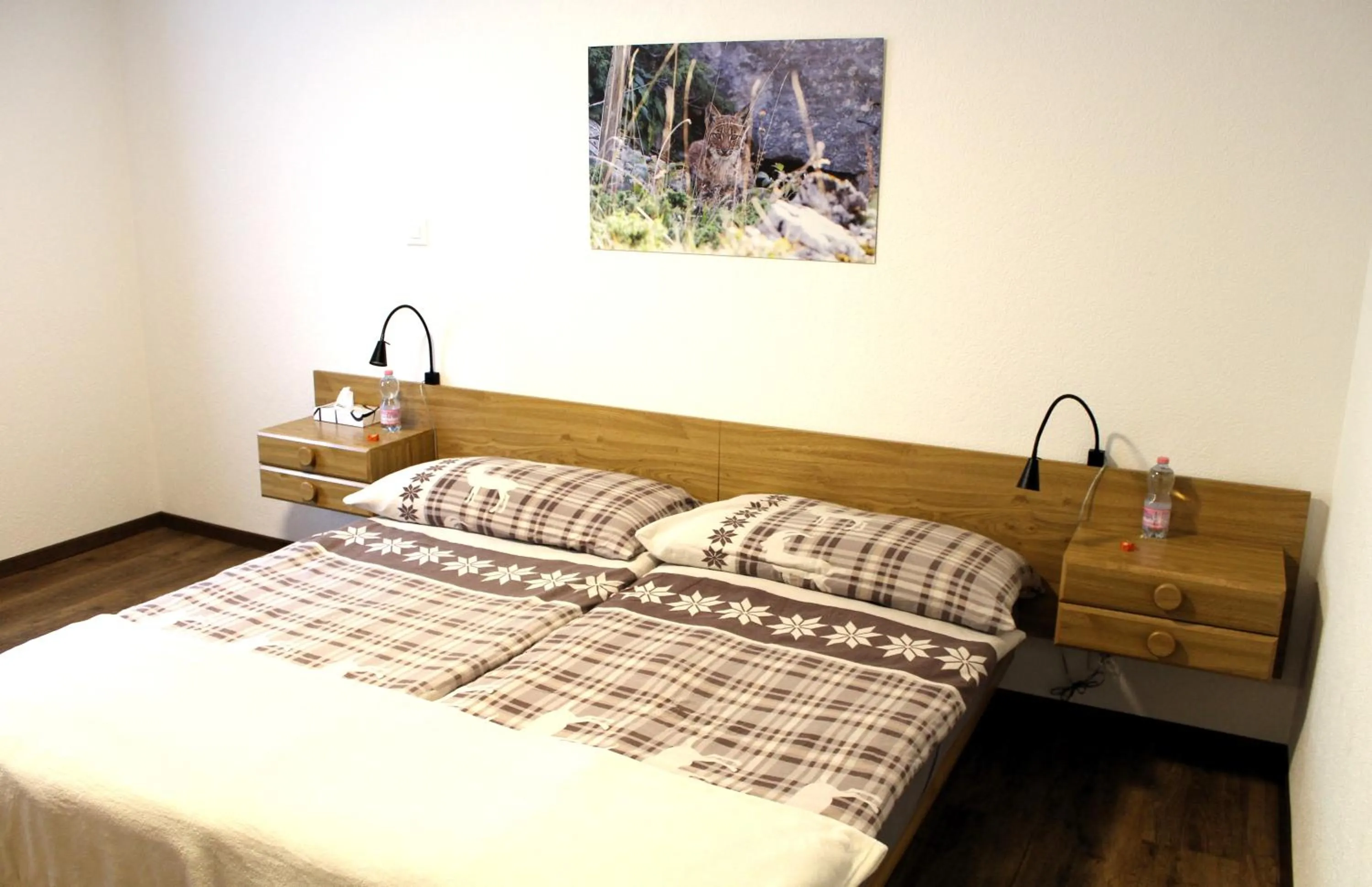 Bedroom, Bed in Bonne Auberge Les Bugnenets