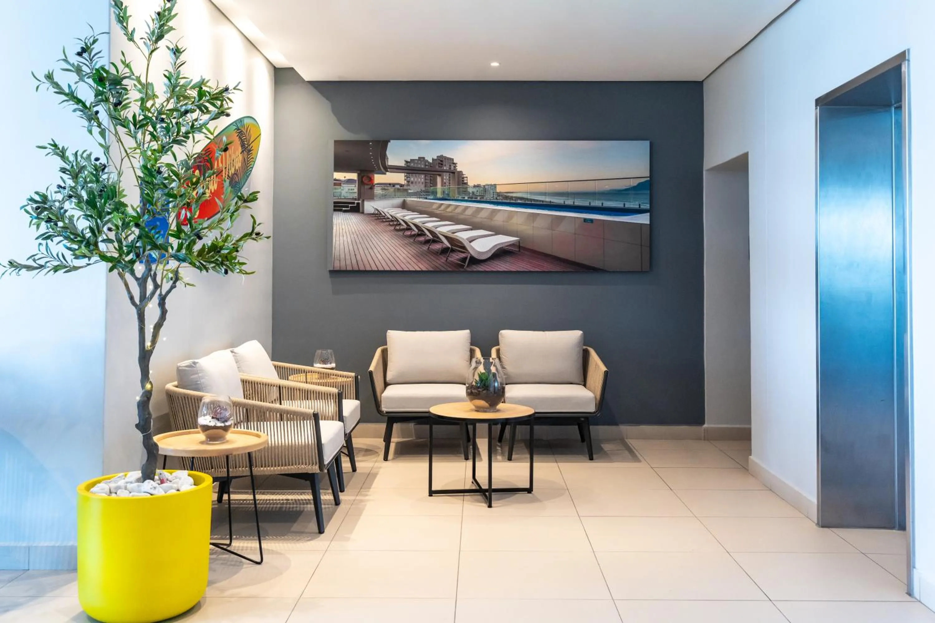 Restaurant/places to eat in Blaauwberg Beach Hotel