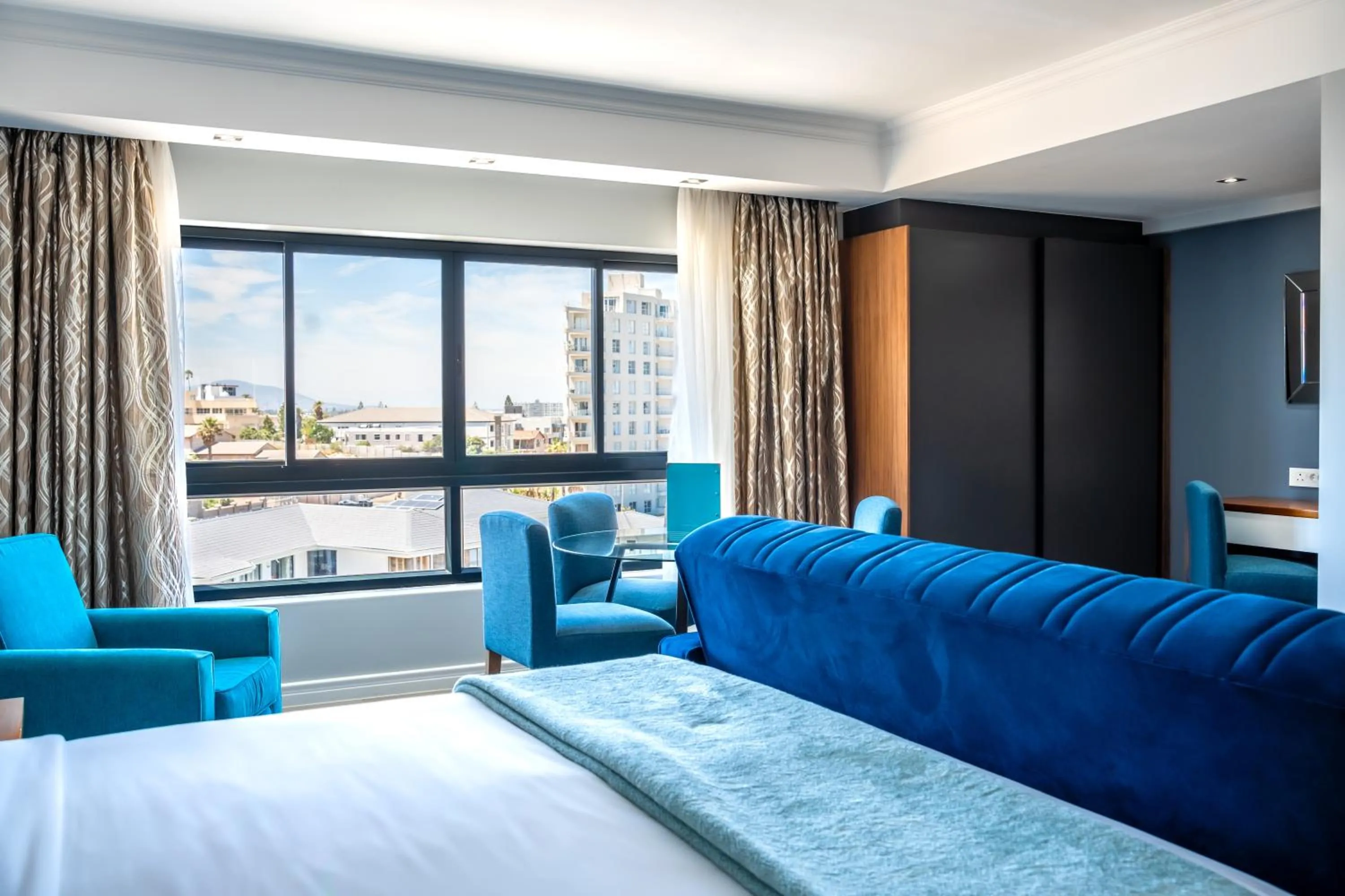 City view, Bed in Blaauwberg Beach Hotel