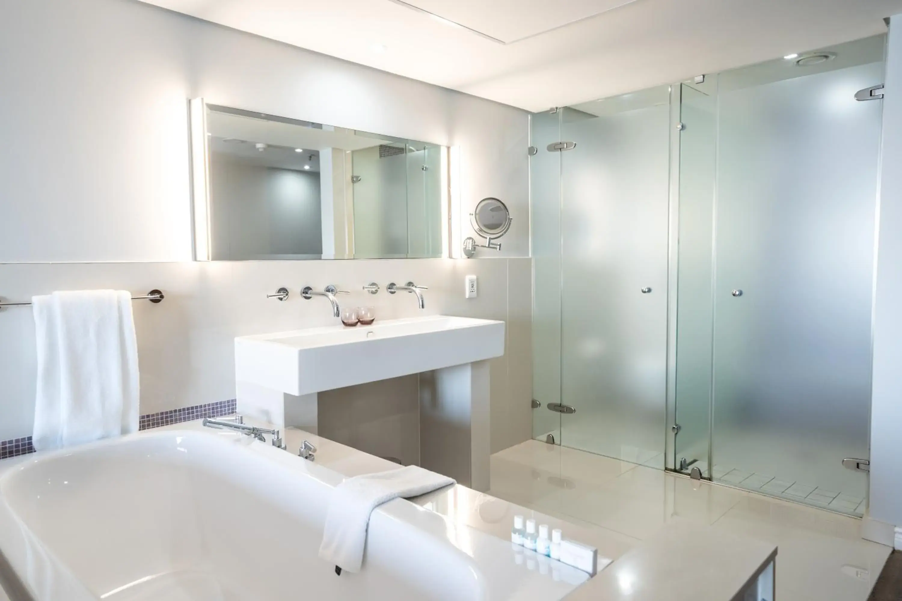 King Room with Balcony - single occupancy in Blaauwberg Beach Hotel King Room with Balcony - single occupancy in Blaauwberg Beach Hotel