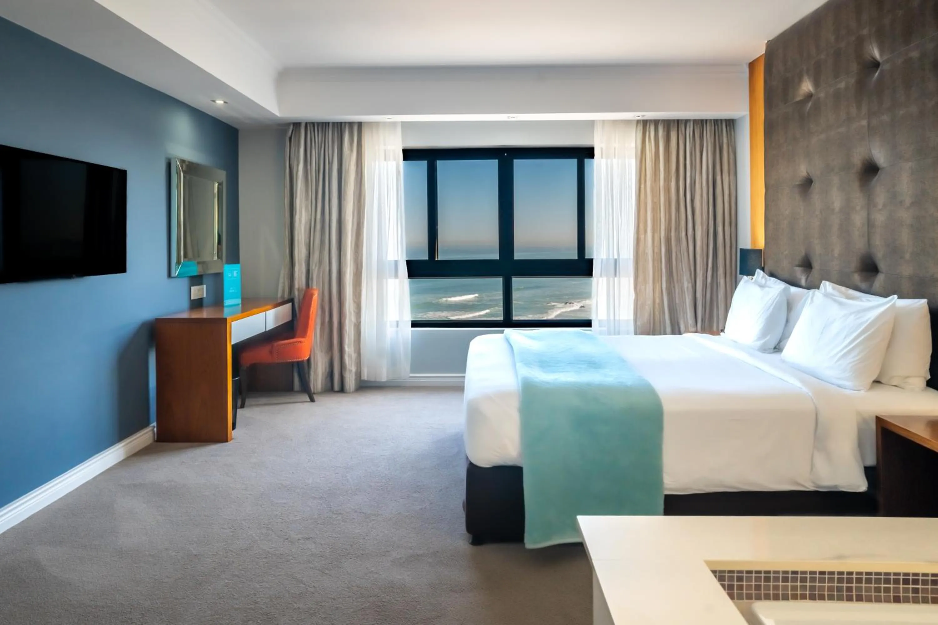 Bed in Blaauwberg Beach Hotel