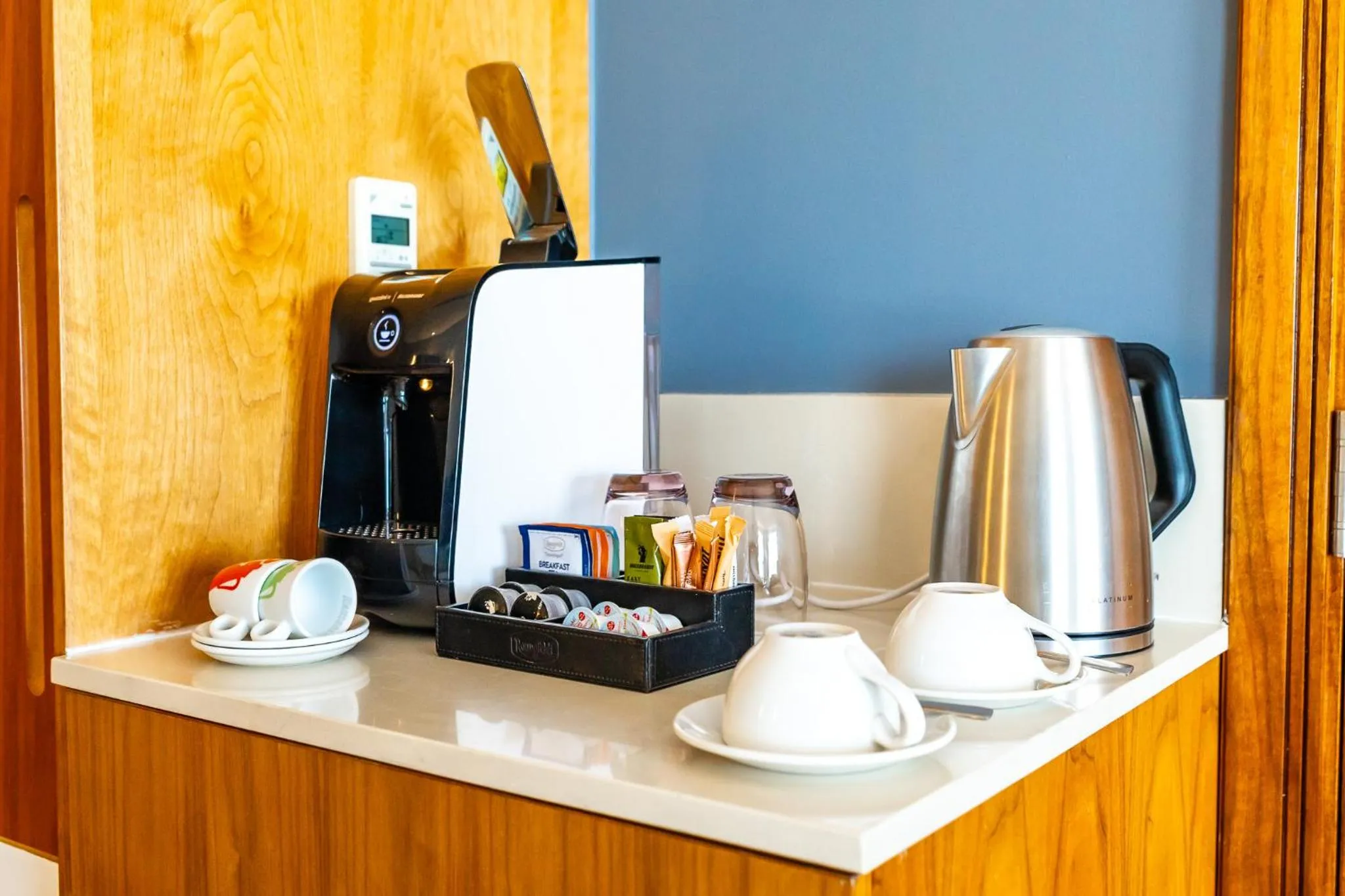 Coffee/tea facilities in Blaauwberg Beach Hotel