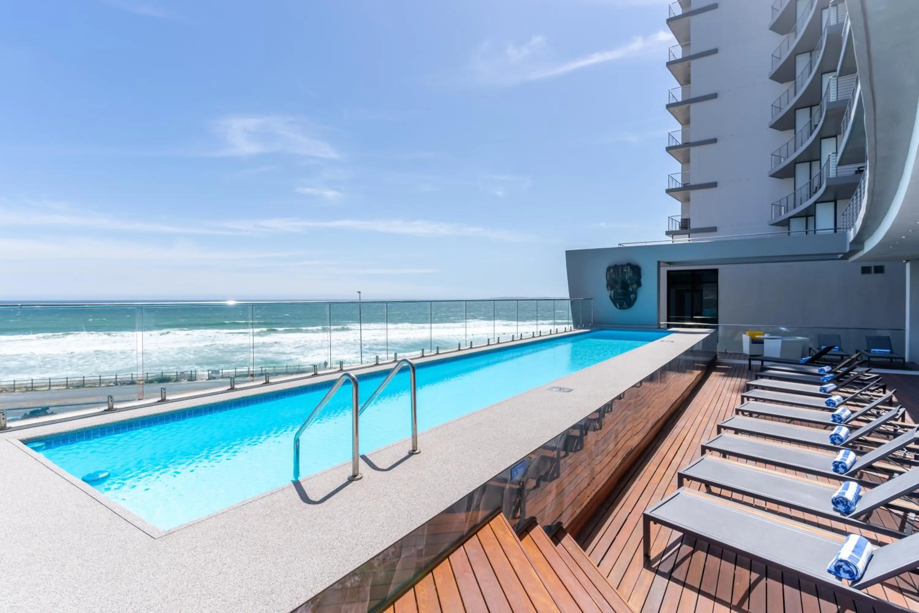 Swimming pool in Blaauwberg Beach Hotel