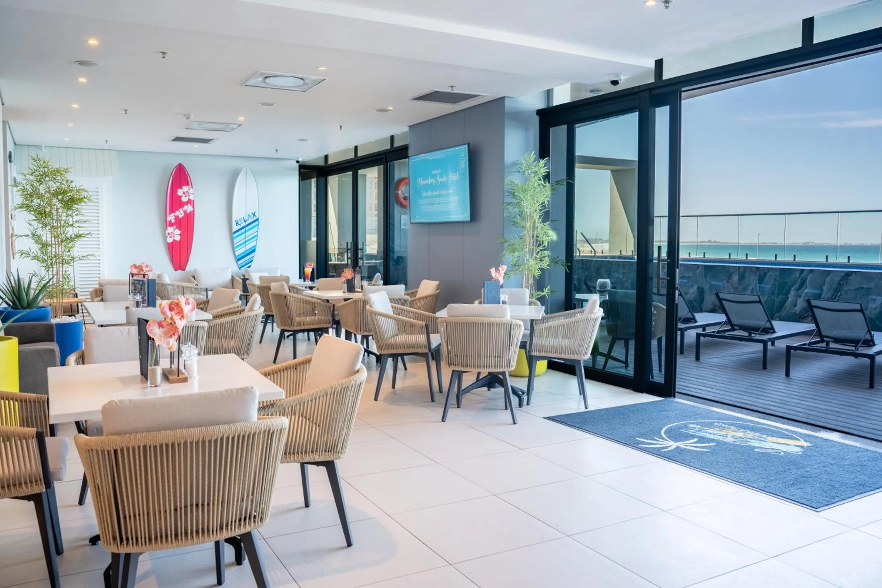 Restaurant/places to eat in Blaauwberg Beach Hotel