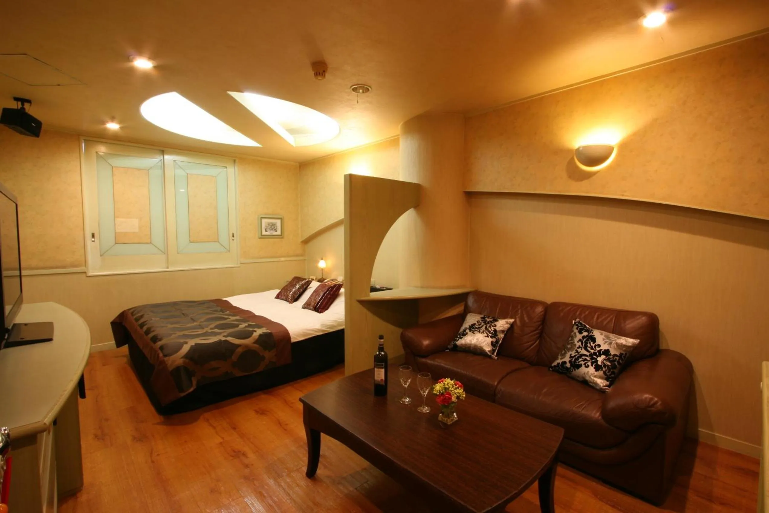 Photo of the whole room, Bed in Restay Kokura (Adult Only)