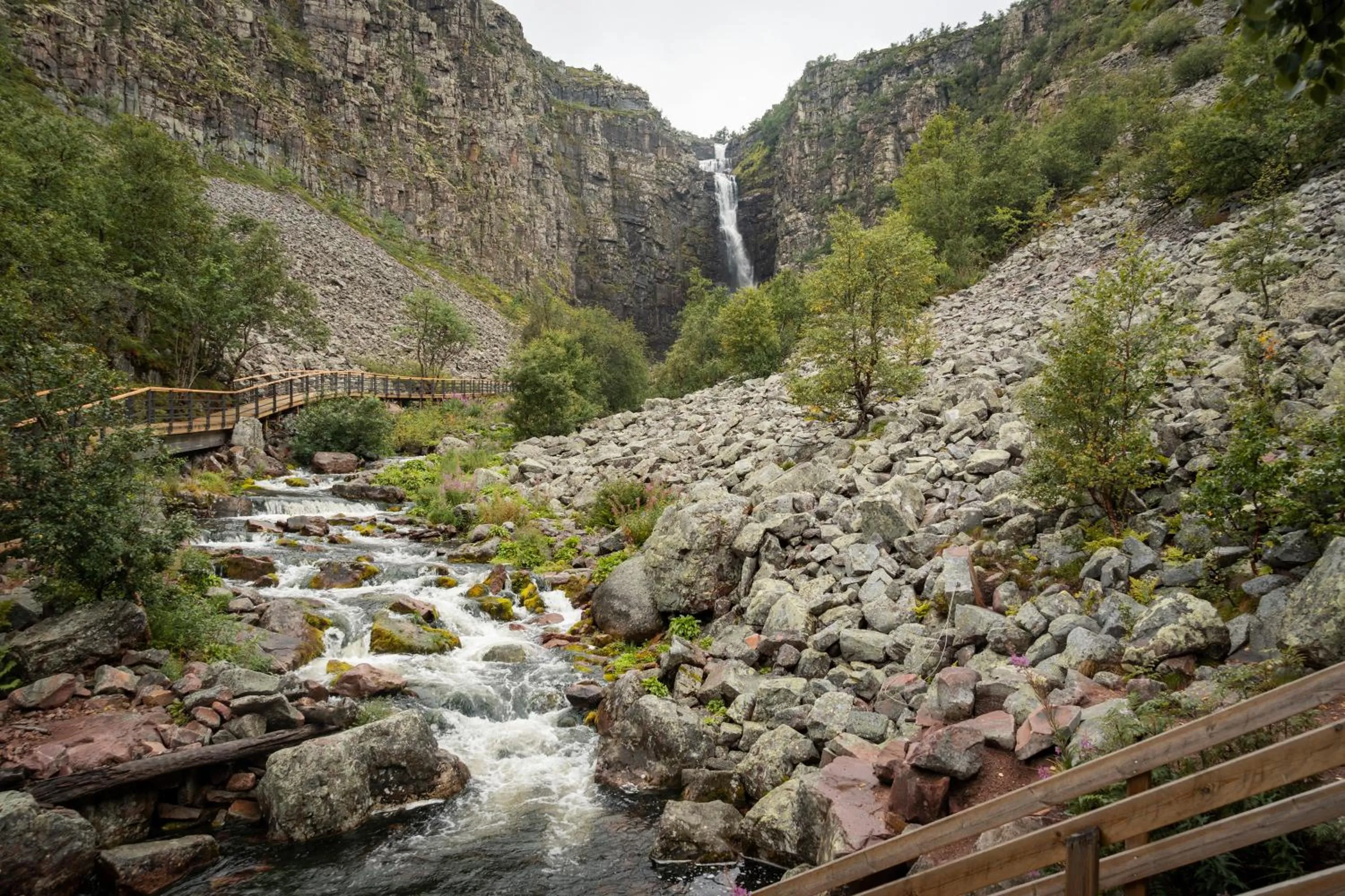 Hiking in Mountain Lodge