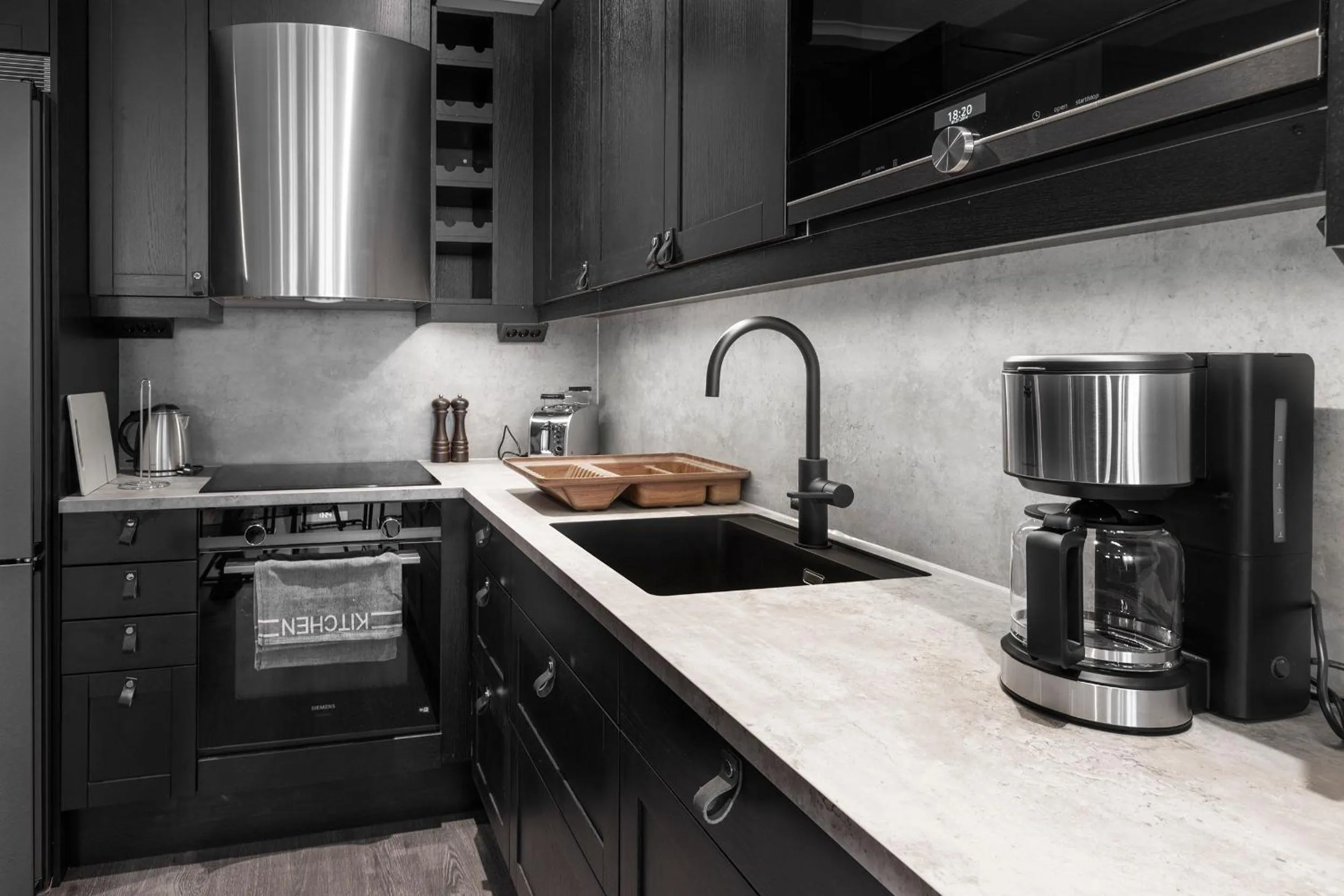 Coffee/tea facilities in Mountain Lodge