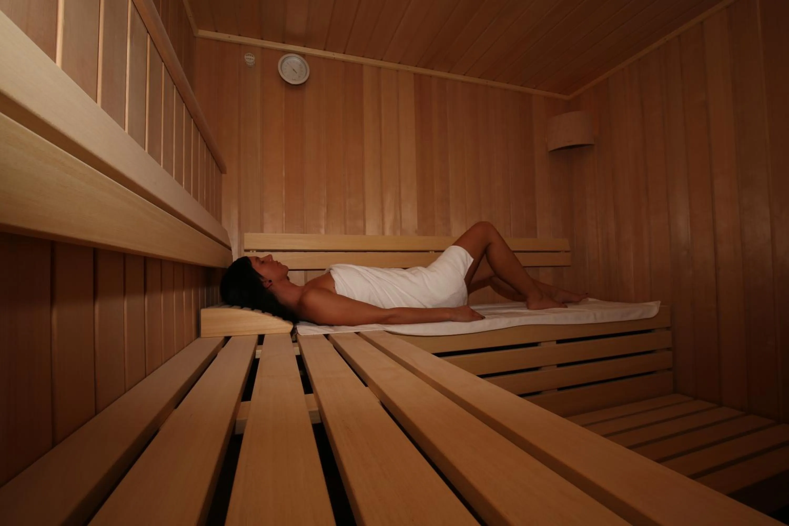 Sauna, Bed in Grandhotel Niederösterreichischer Hof