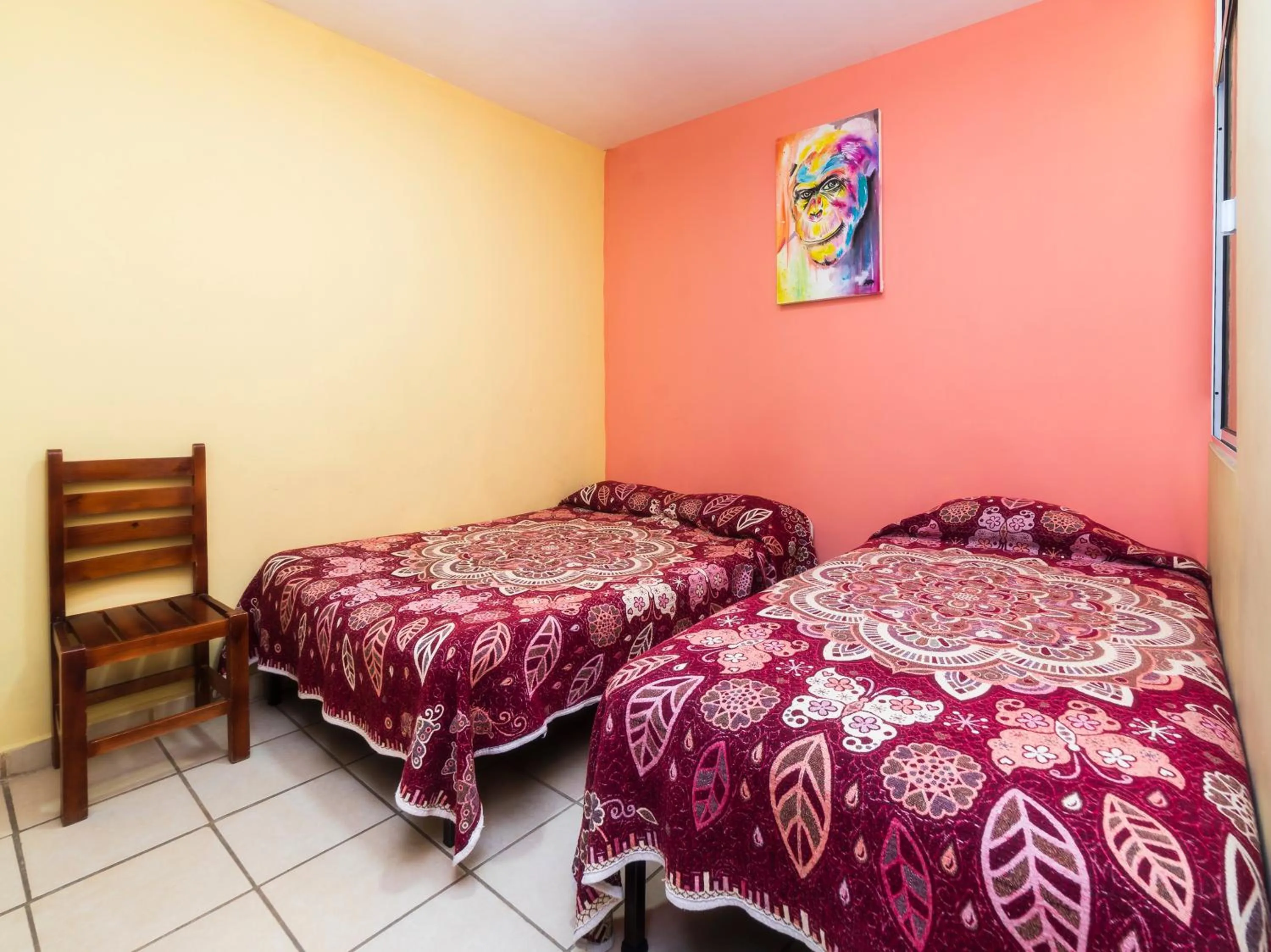 Bed in Hotel Zaragoza, San Juan de los Lagos