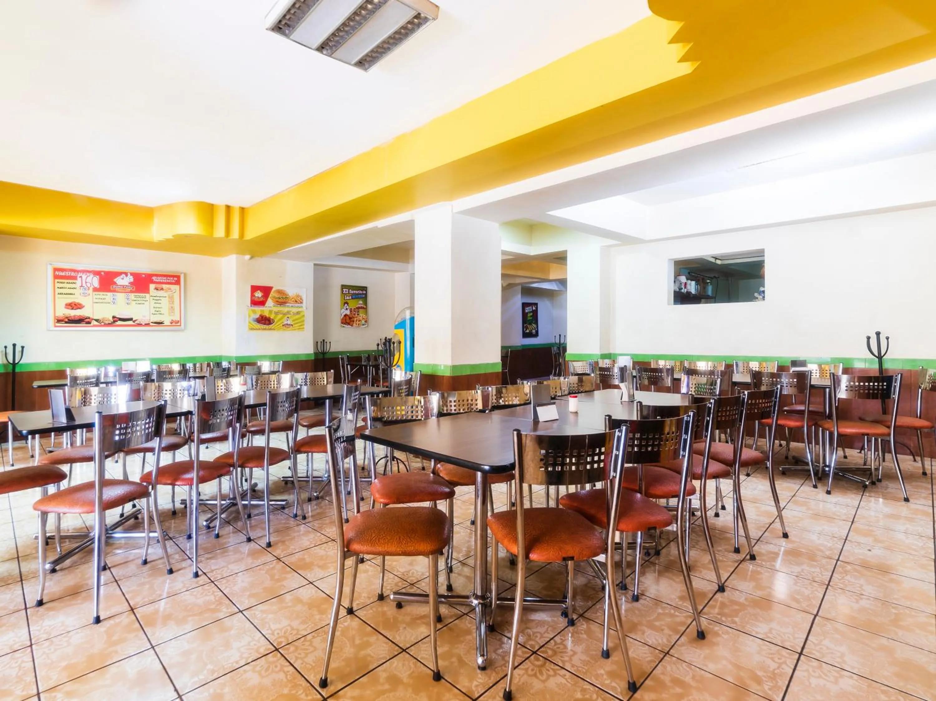Restaurant/places to eat in Hotel Zaragoza, San Juan de los Lagos