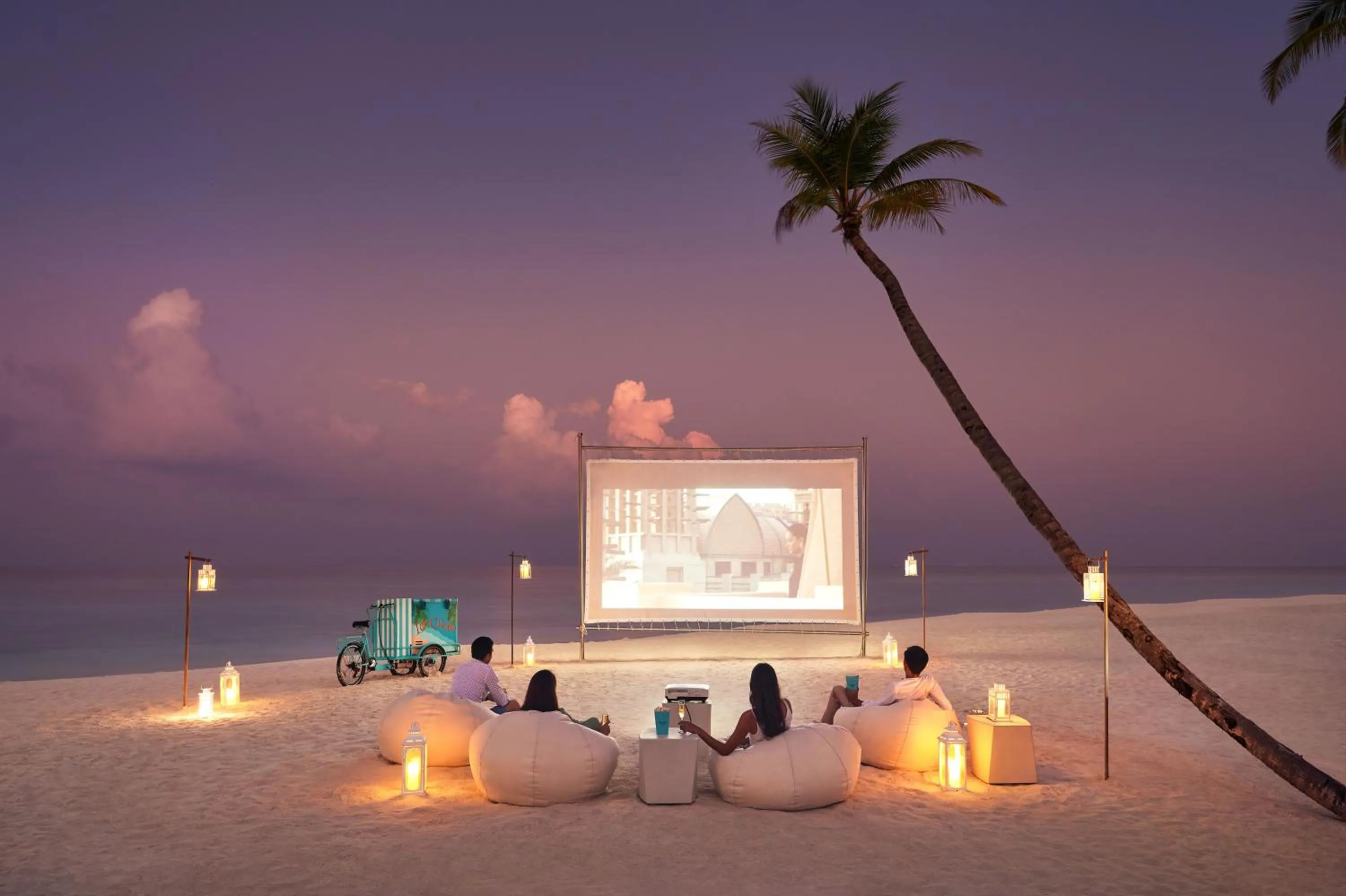 Entertainment in Jumeirah Olhahali Island Maldives