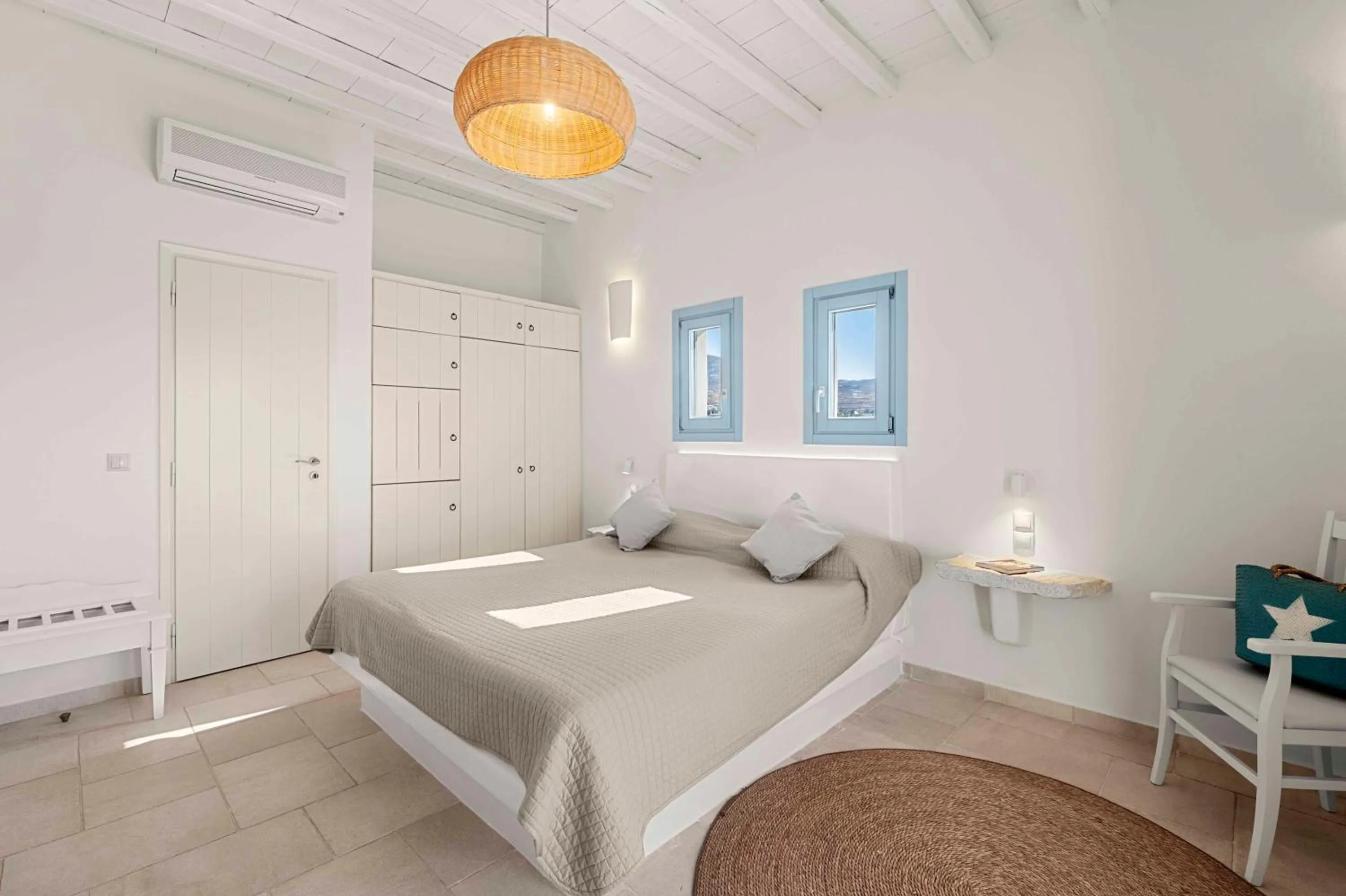 Bedroom, Bed in Anthea Hotel