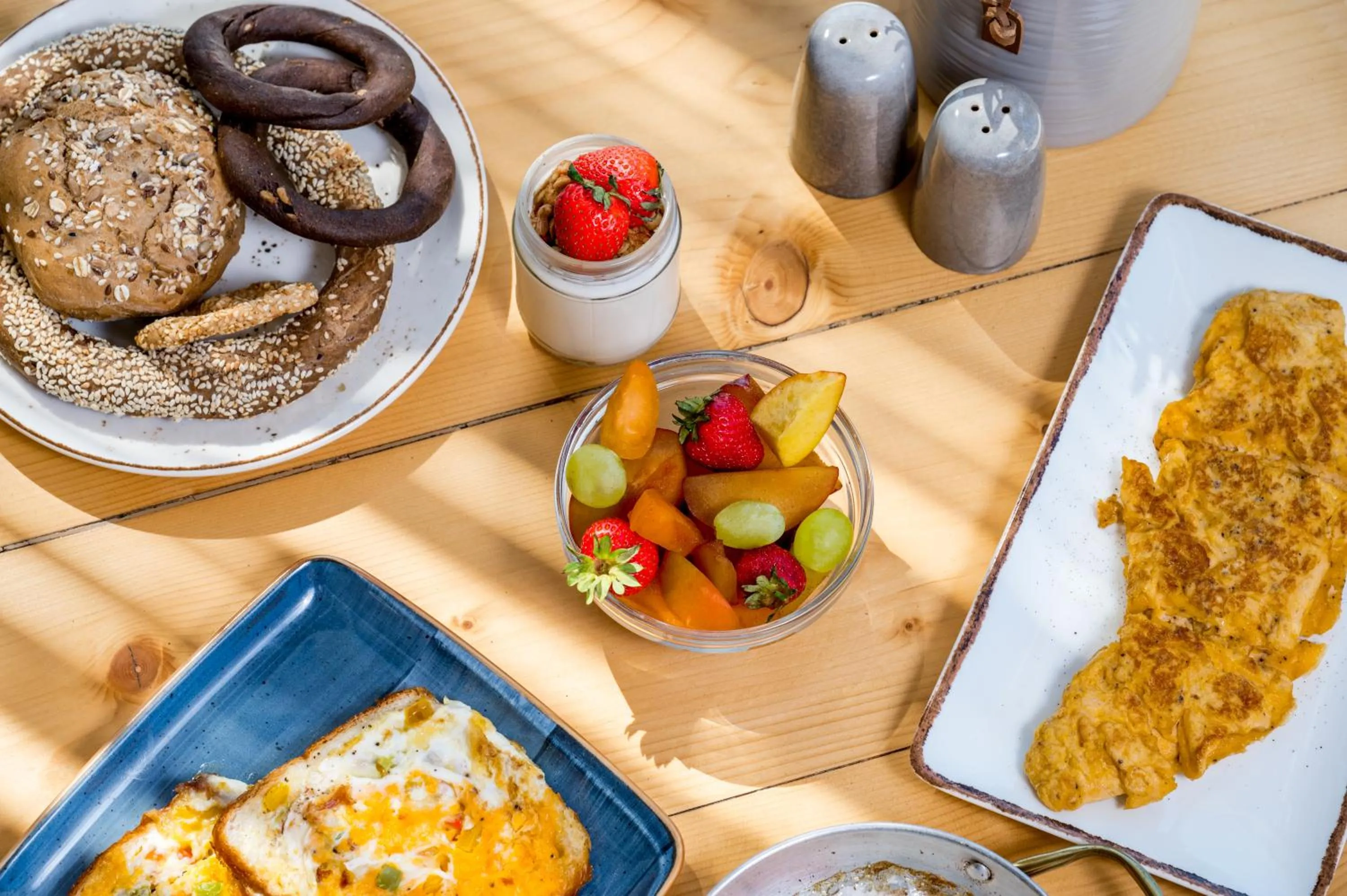 Breakfast in Anthea Hotel