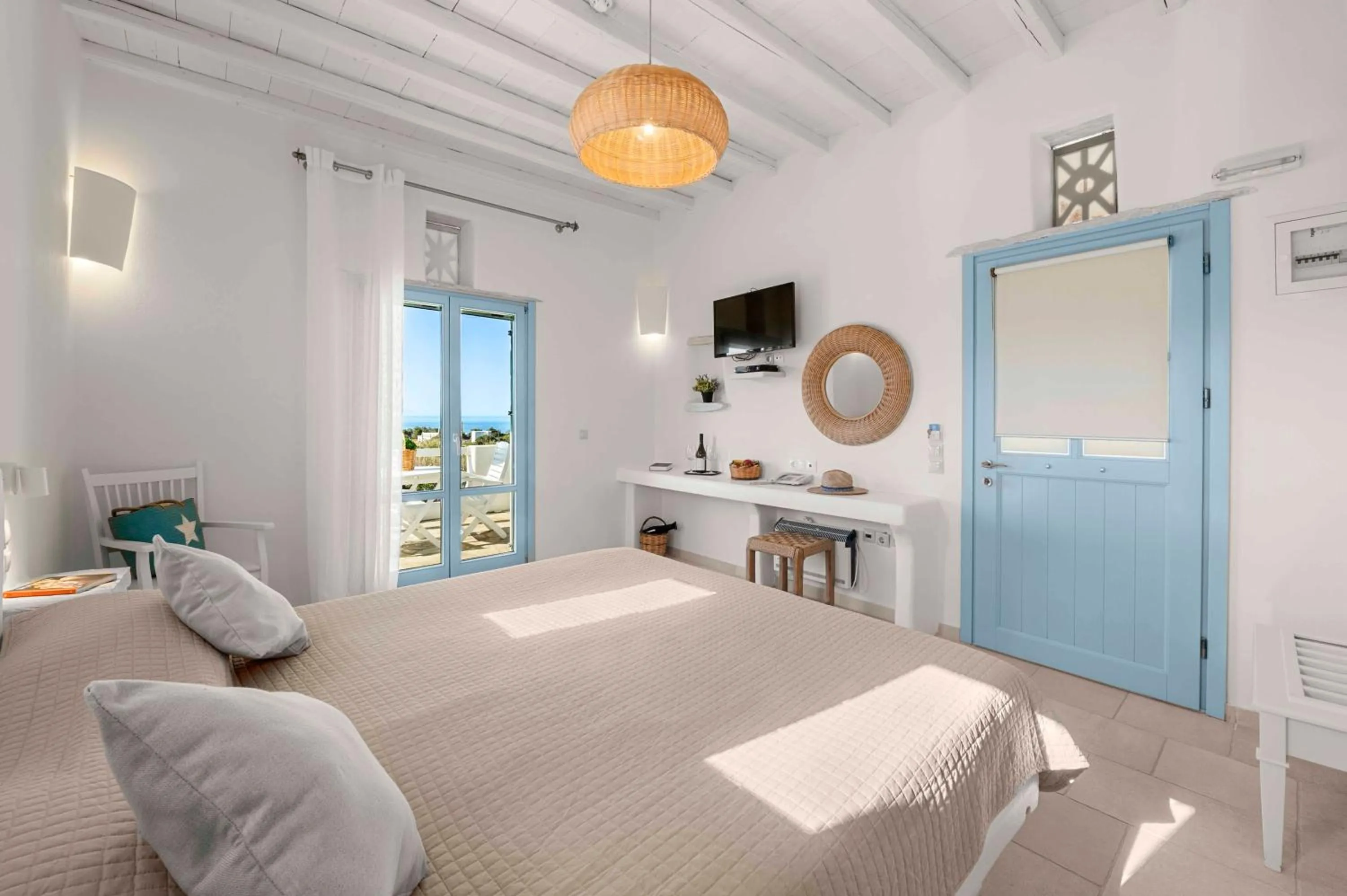 Bedroom, Bed in Anthea Hotel