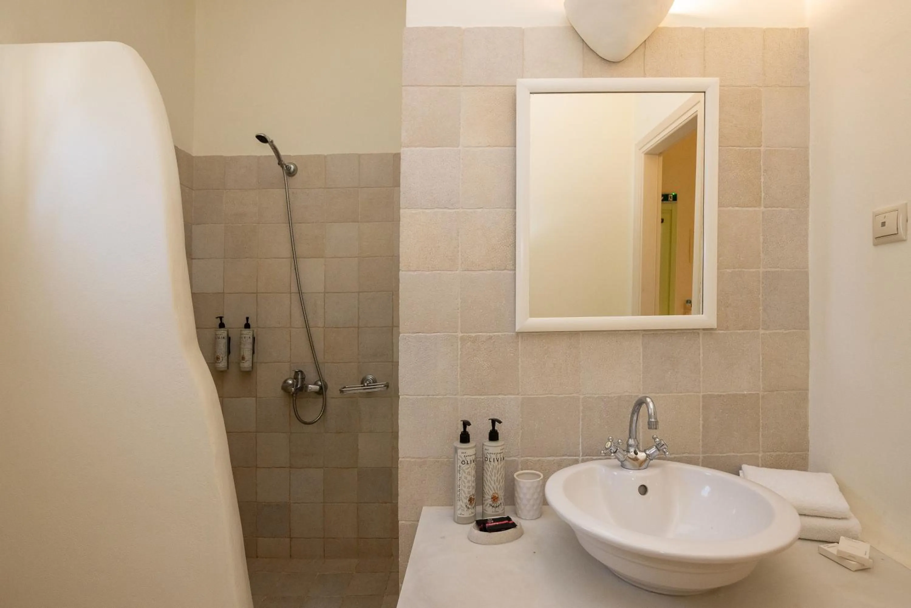 Bathroom in Anthea Hotel