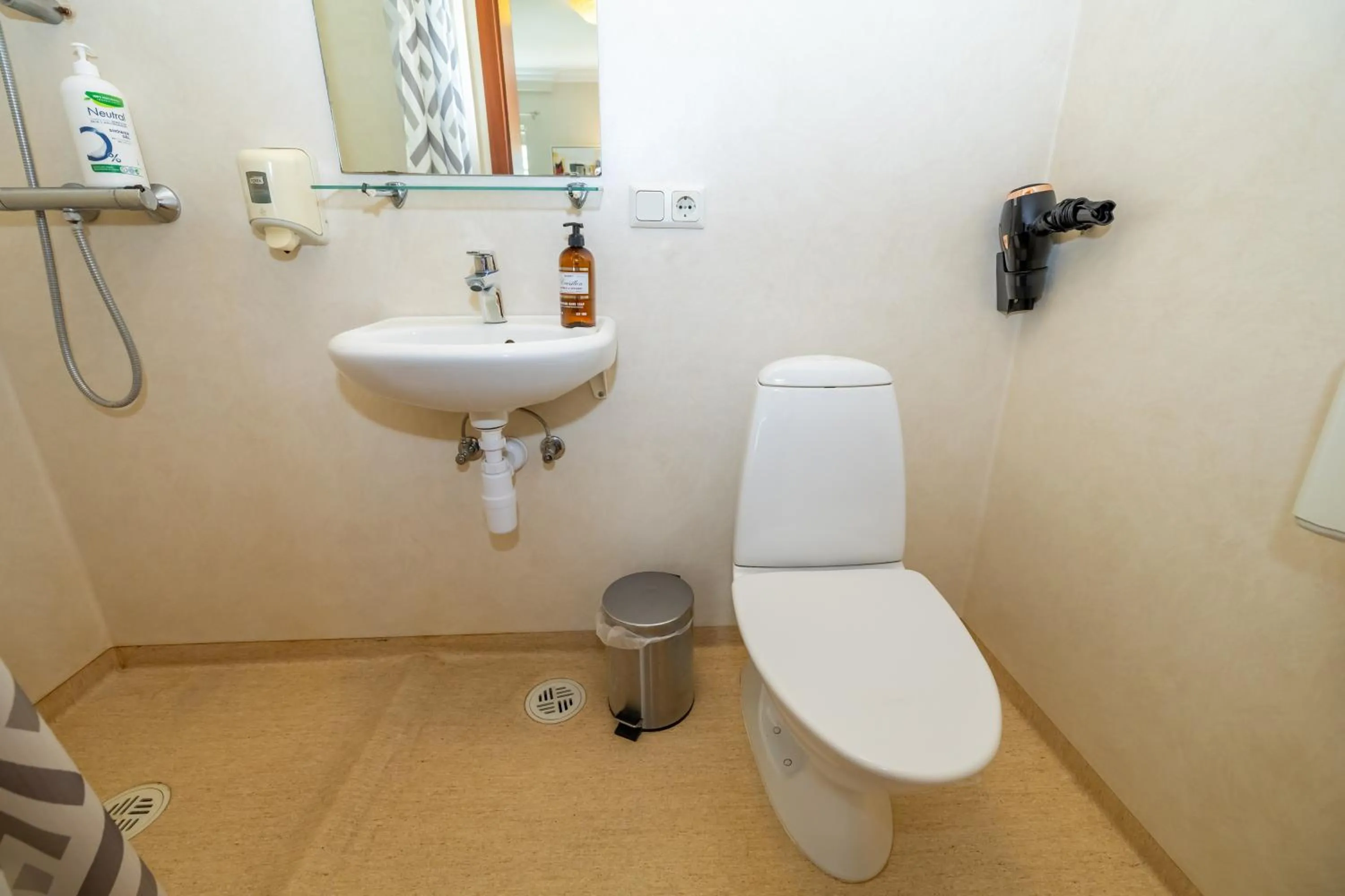 Bathroom in BG4 Guesthouse