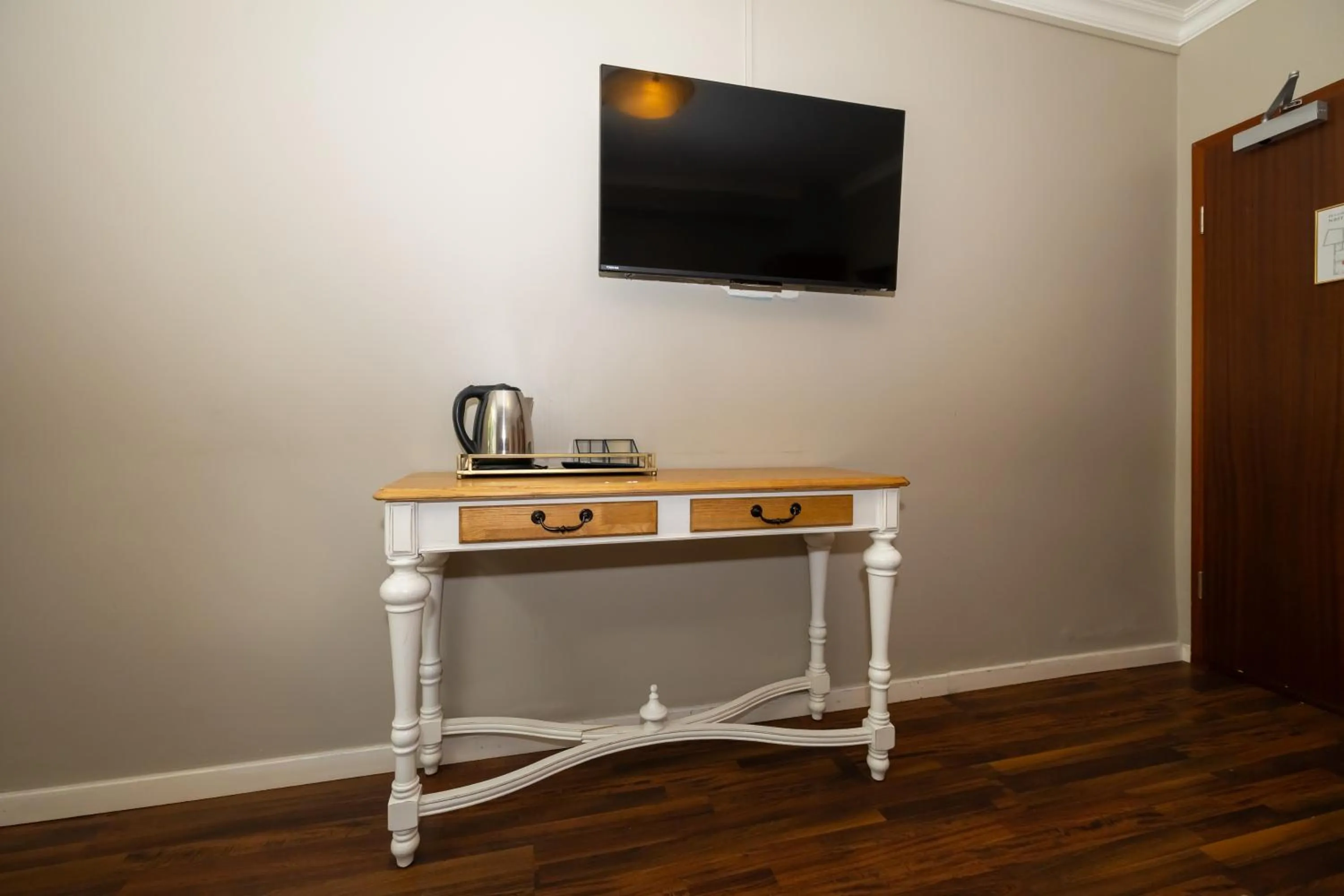 TV and multimedia in BG4 Guesthouse