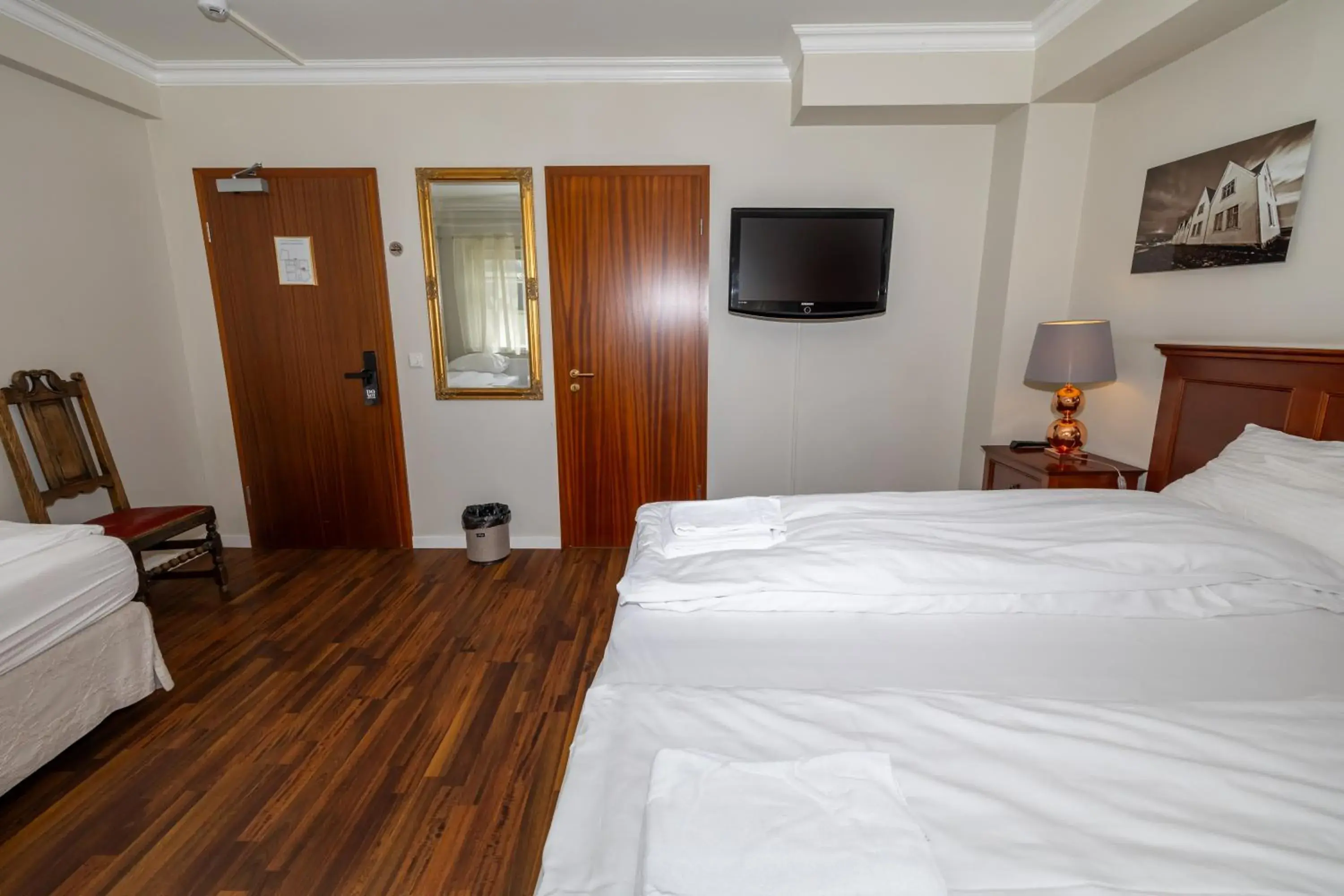 Basic Triple Room in BG4 Guesthouse Basic Triple Room in BG4 Guesthouse