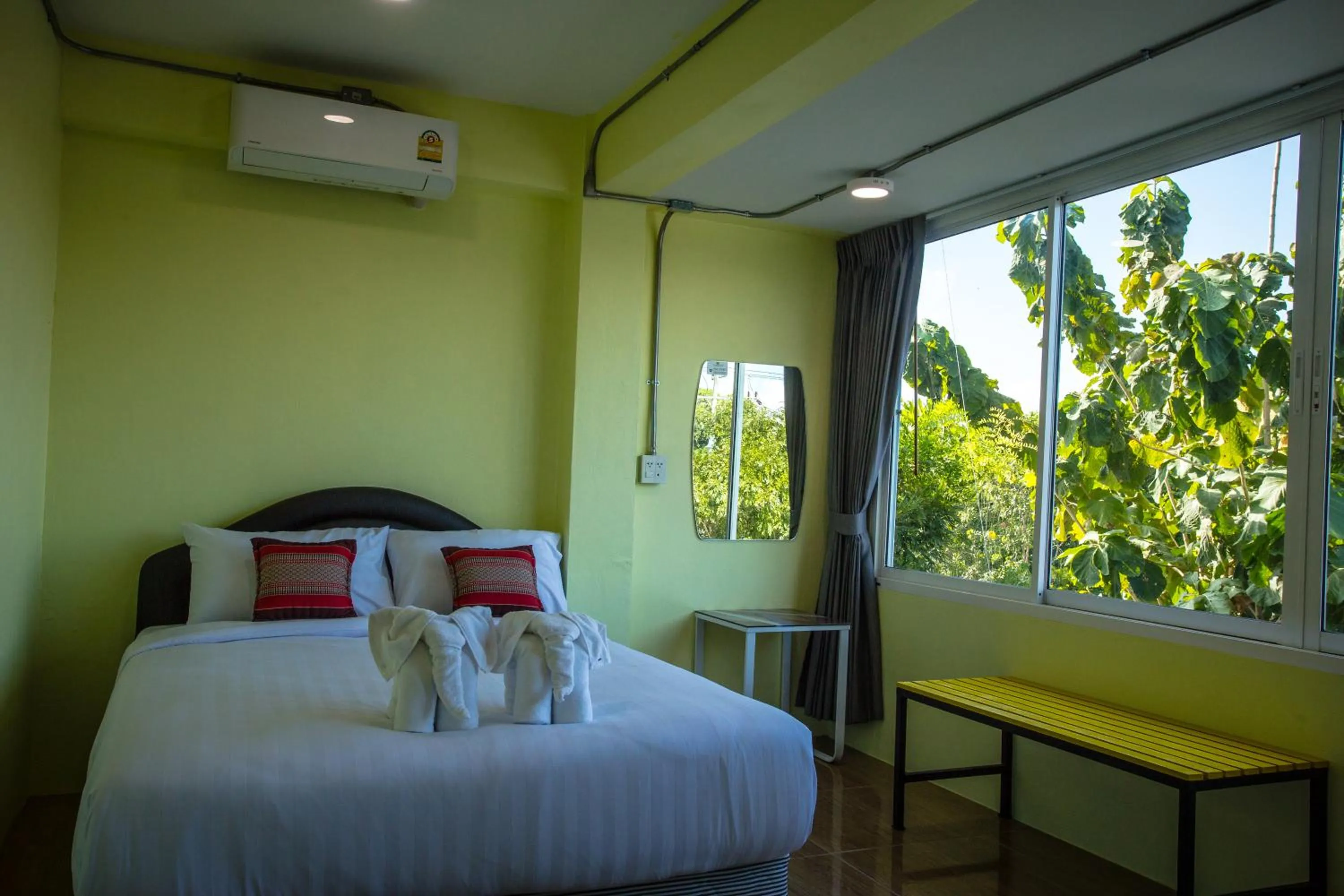 Bedroom, Bed in Baan Chang Hotel & Coffee House