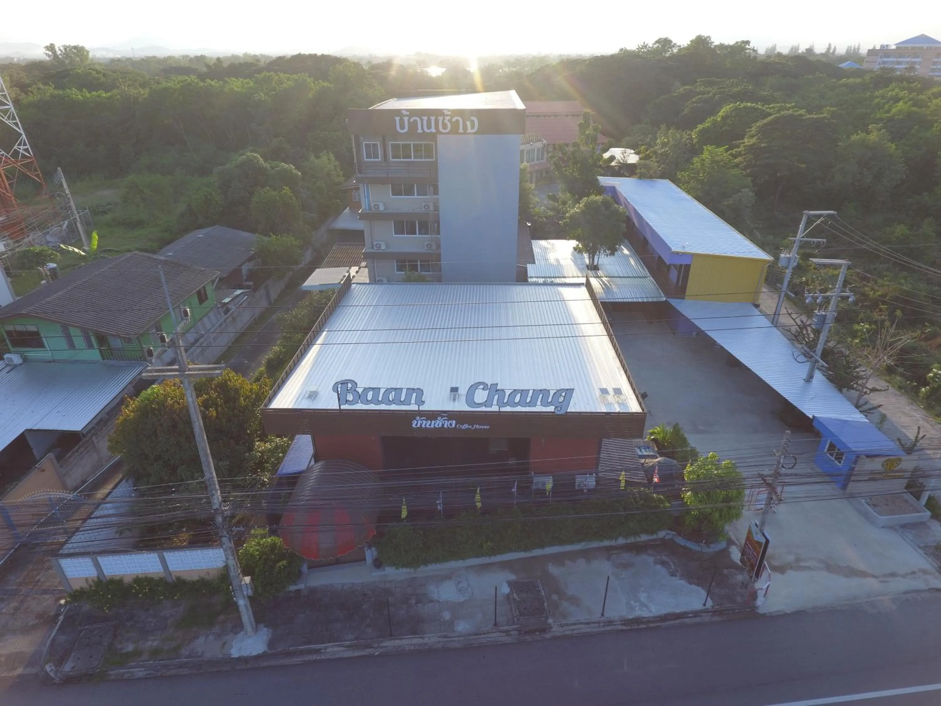 Property building in Baan Chang Hotel & Coffee House