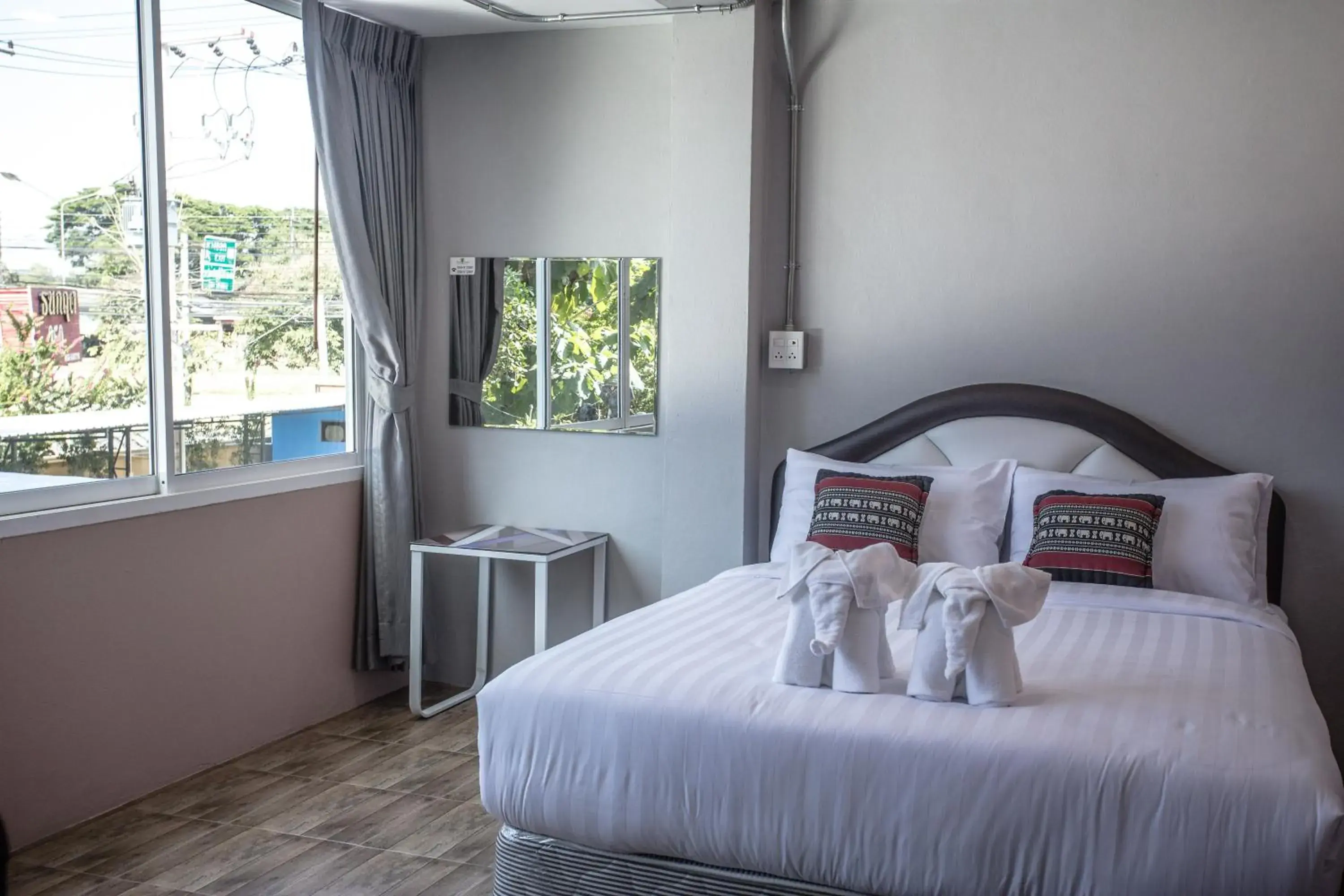 Queen Room in Baan Chang Hotel & Coffee House Queen Room in Baan Chang Hotel & Coffee House