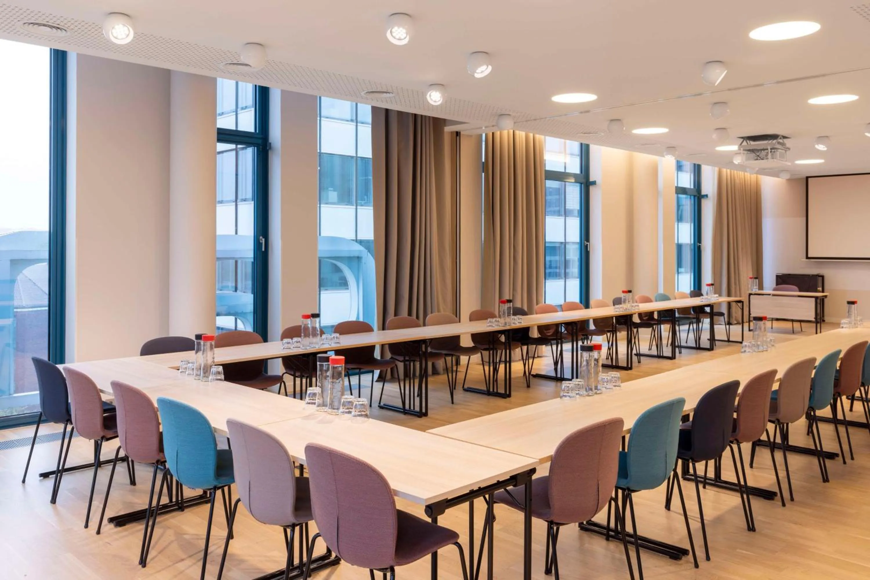 Meeting/conference room in Scandic Hamburg Emporio