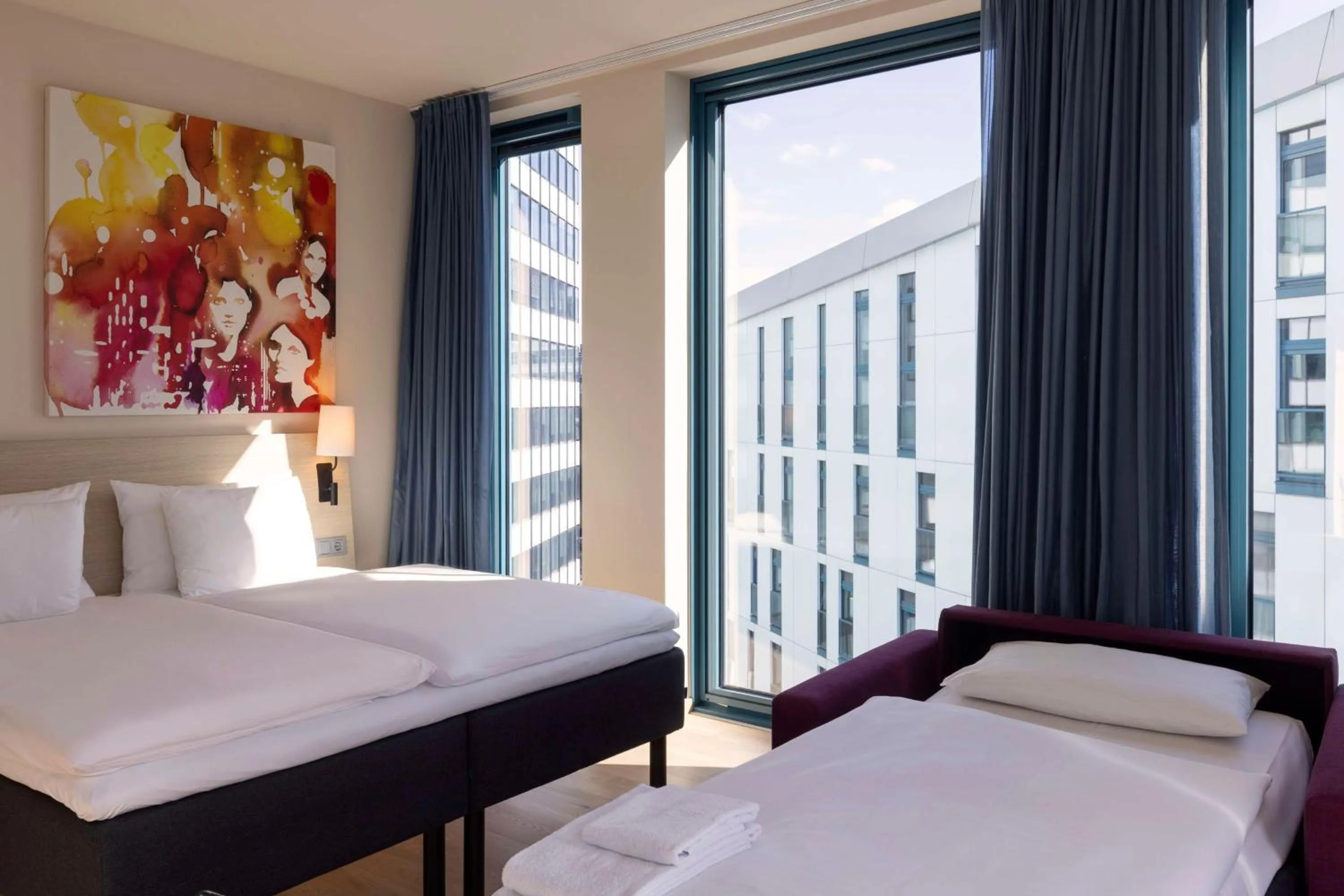 Photo of the whole room, Bed in Scandic Hamburg Emporio