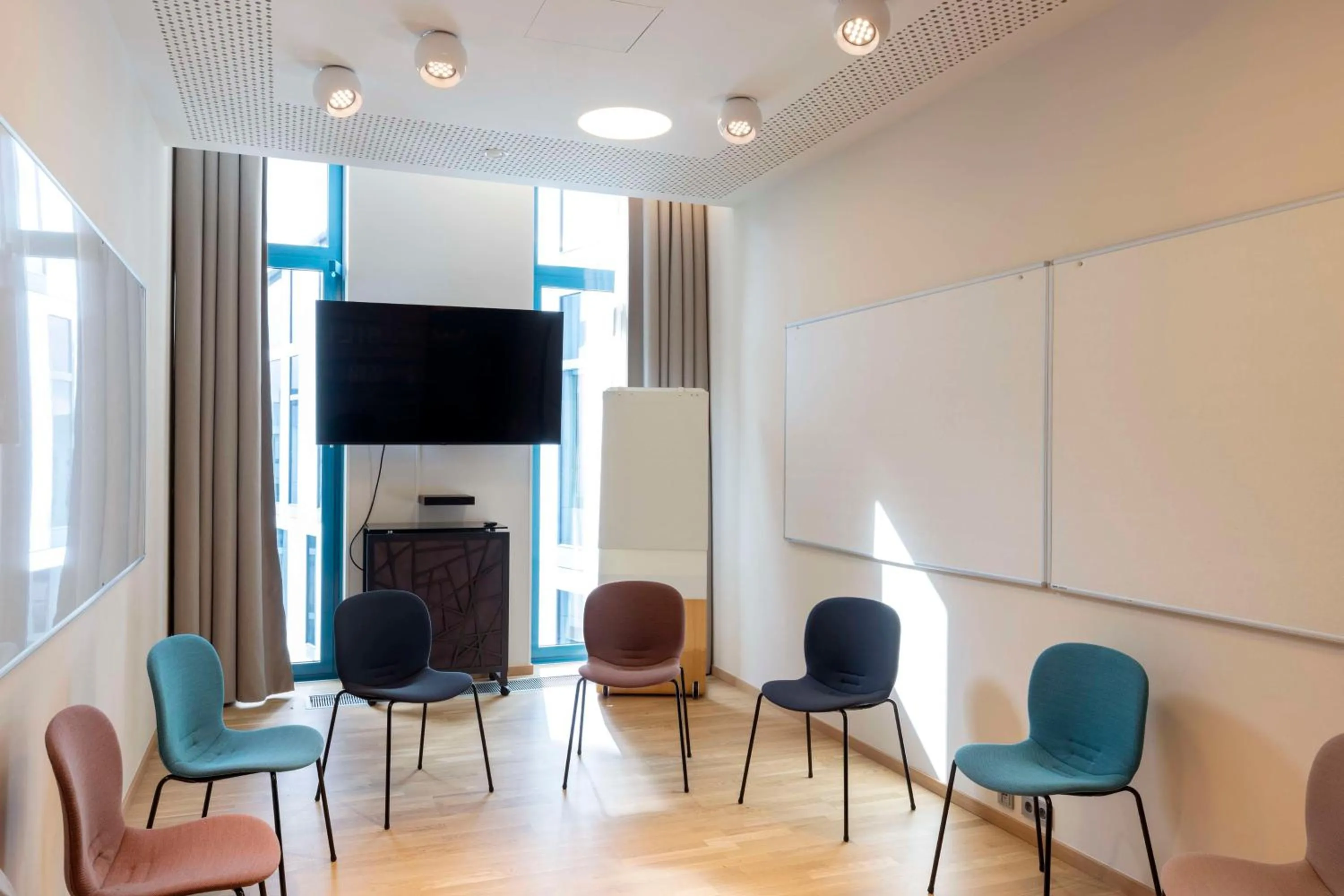 Meeting/conference room in Scandic Hamburg Emporio