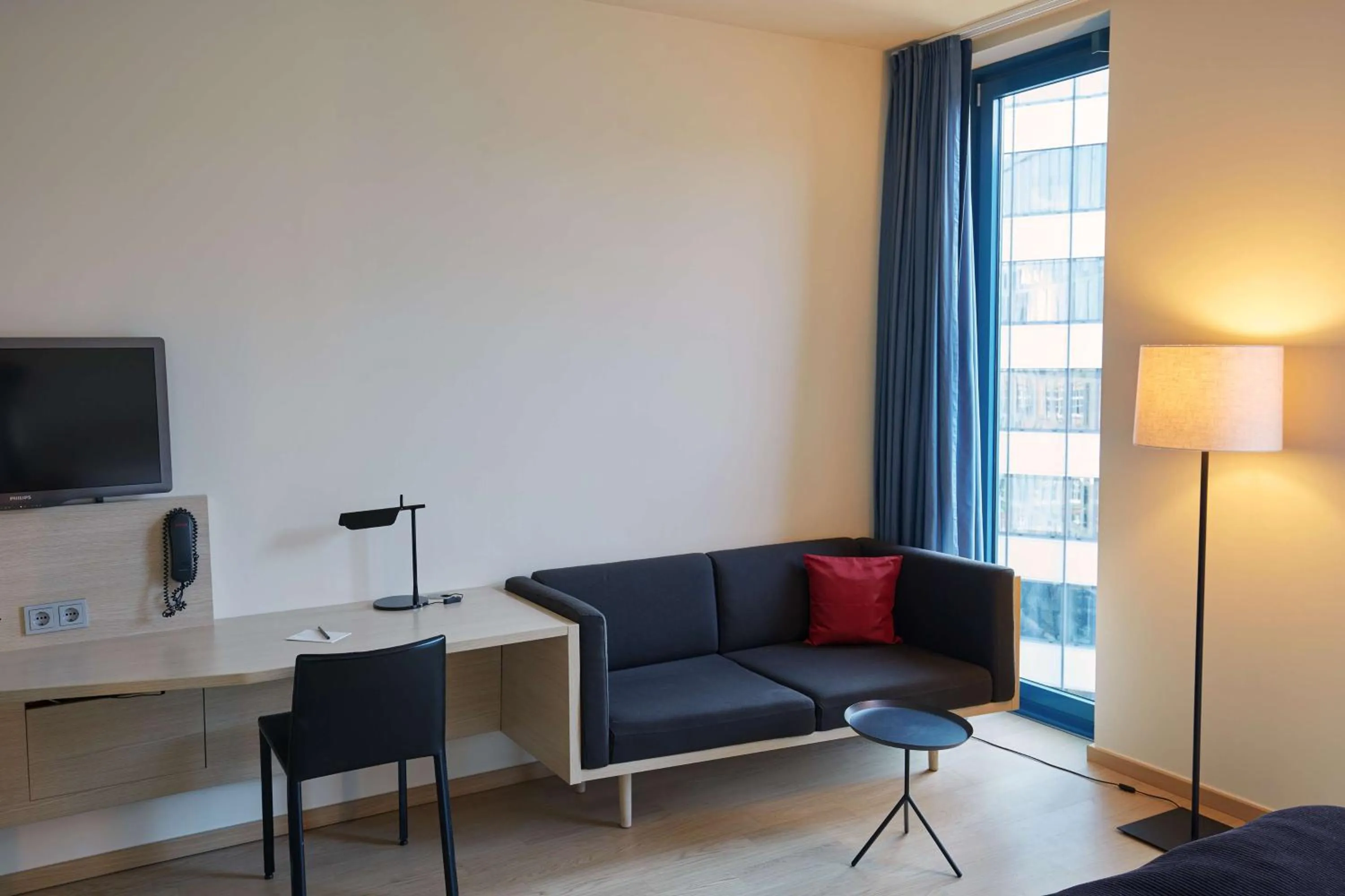 Living room in Scandic Hamburg Emporio