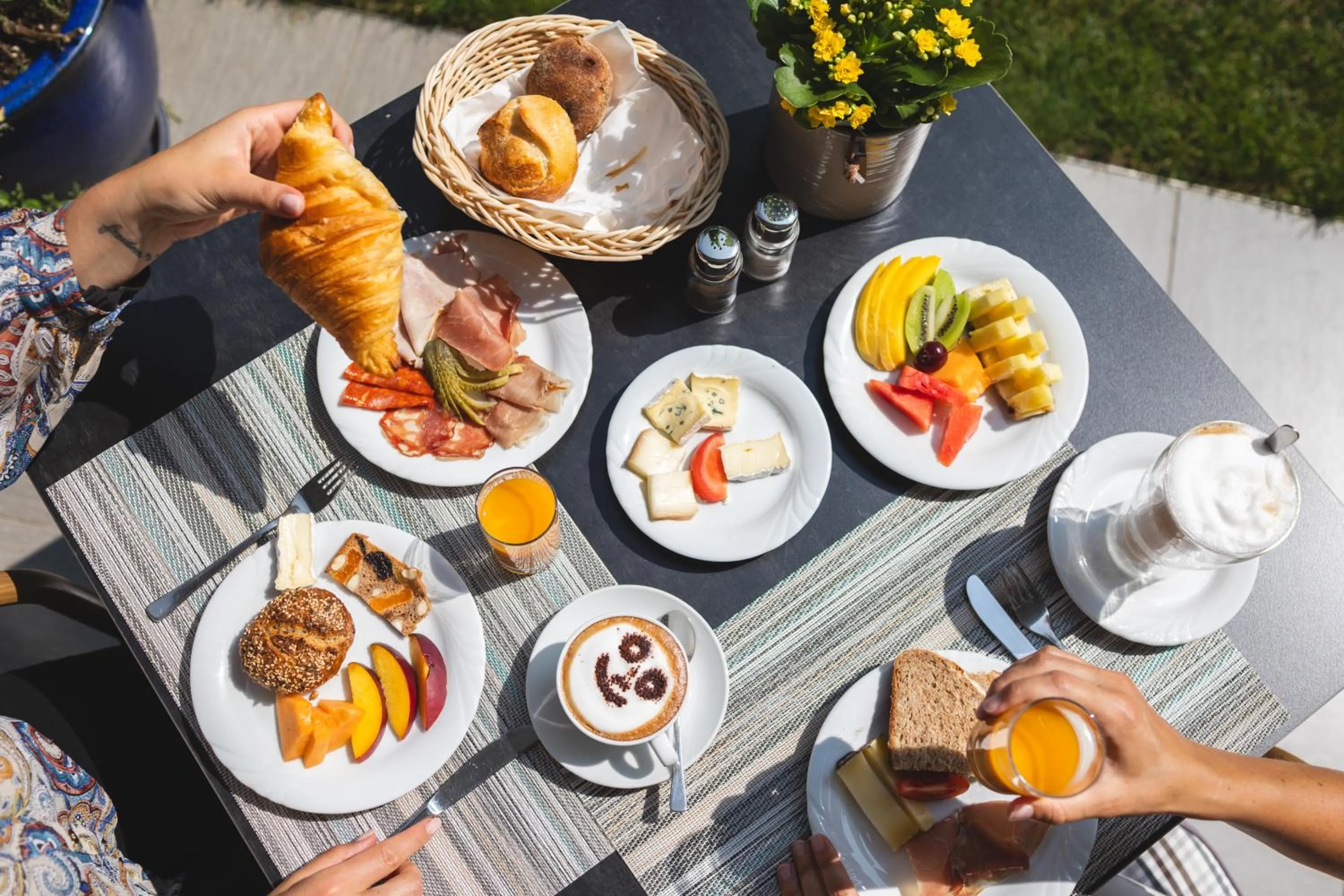 Continental breakfast in Charme Hotel Barbatè