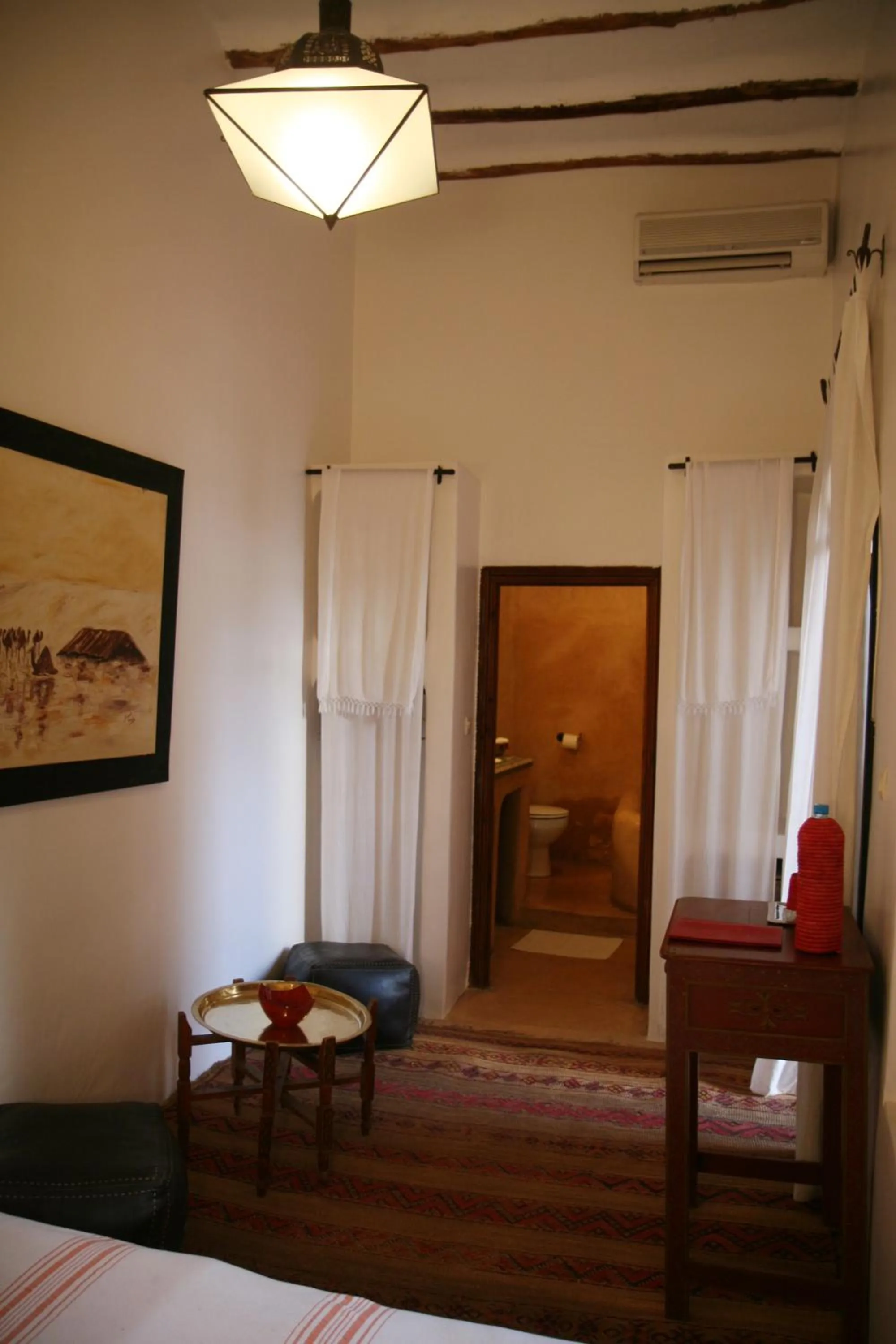 Seating area, Bed in Riad Spa Dar Nimbus