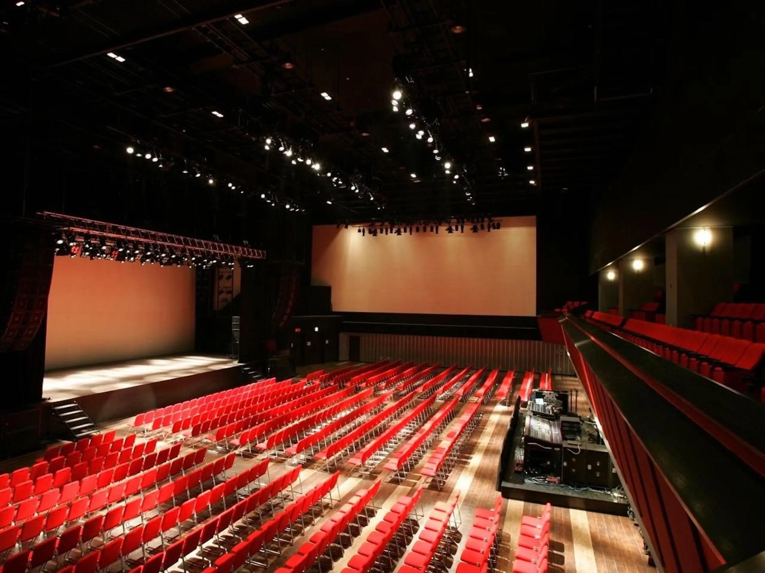 Entertainment in Shinagawa Prince Hotel East Tower