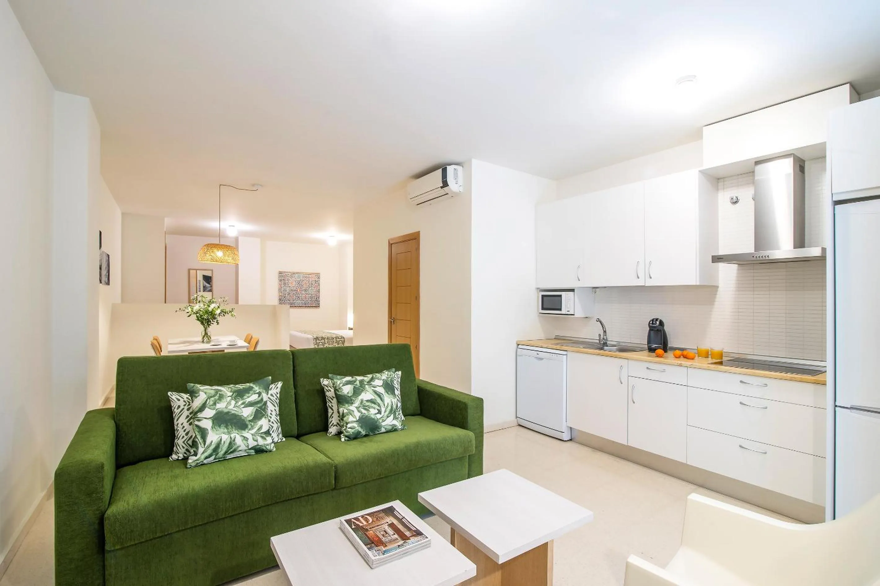 Communal lounge/ TV room in Pierre & Vacances Sevilla